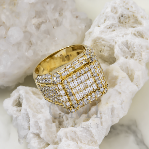 14K GOLD BAGUETTE AND ROUND DIAMOND CLUSTER STATEMENT RING 3.52 CTW