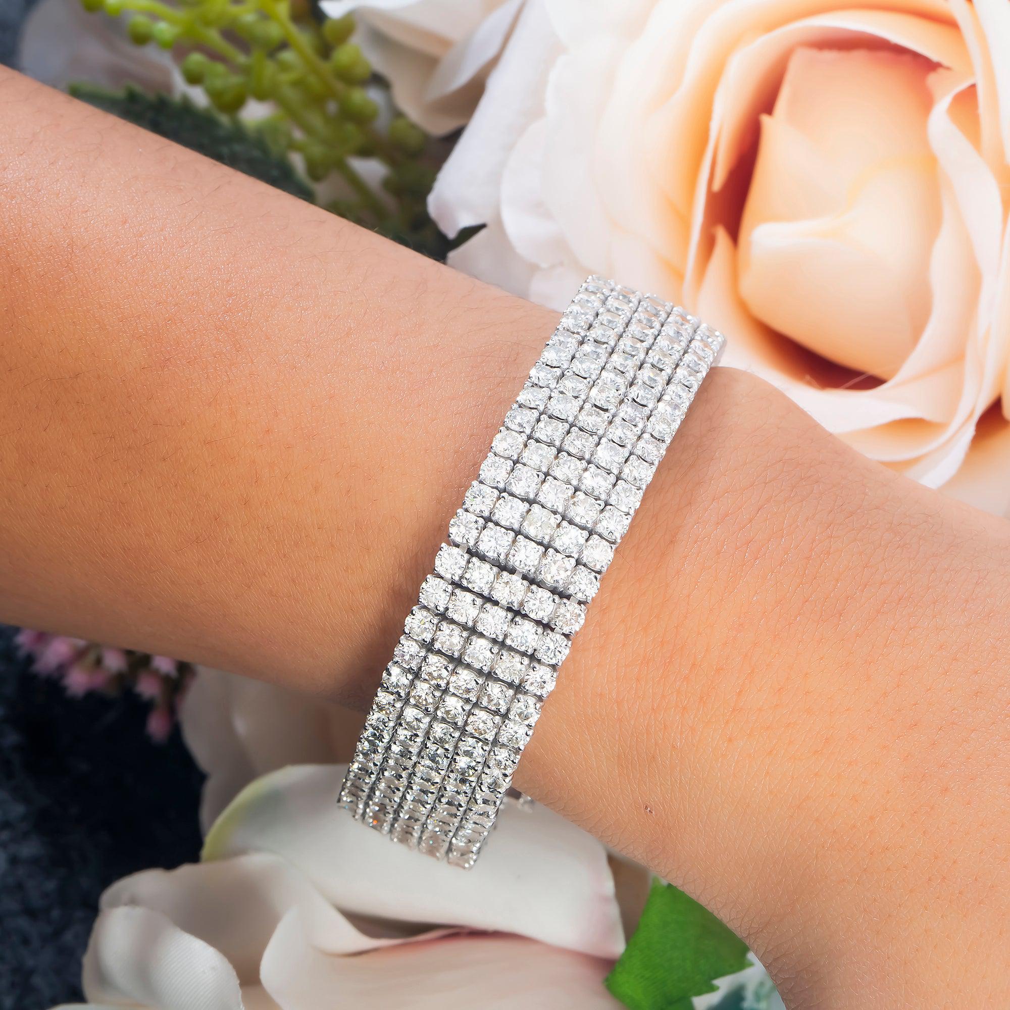 18K GOLD ROUND DIAMOND MULTI-ROW TENNIS BRACELET