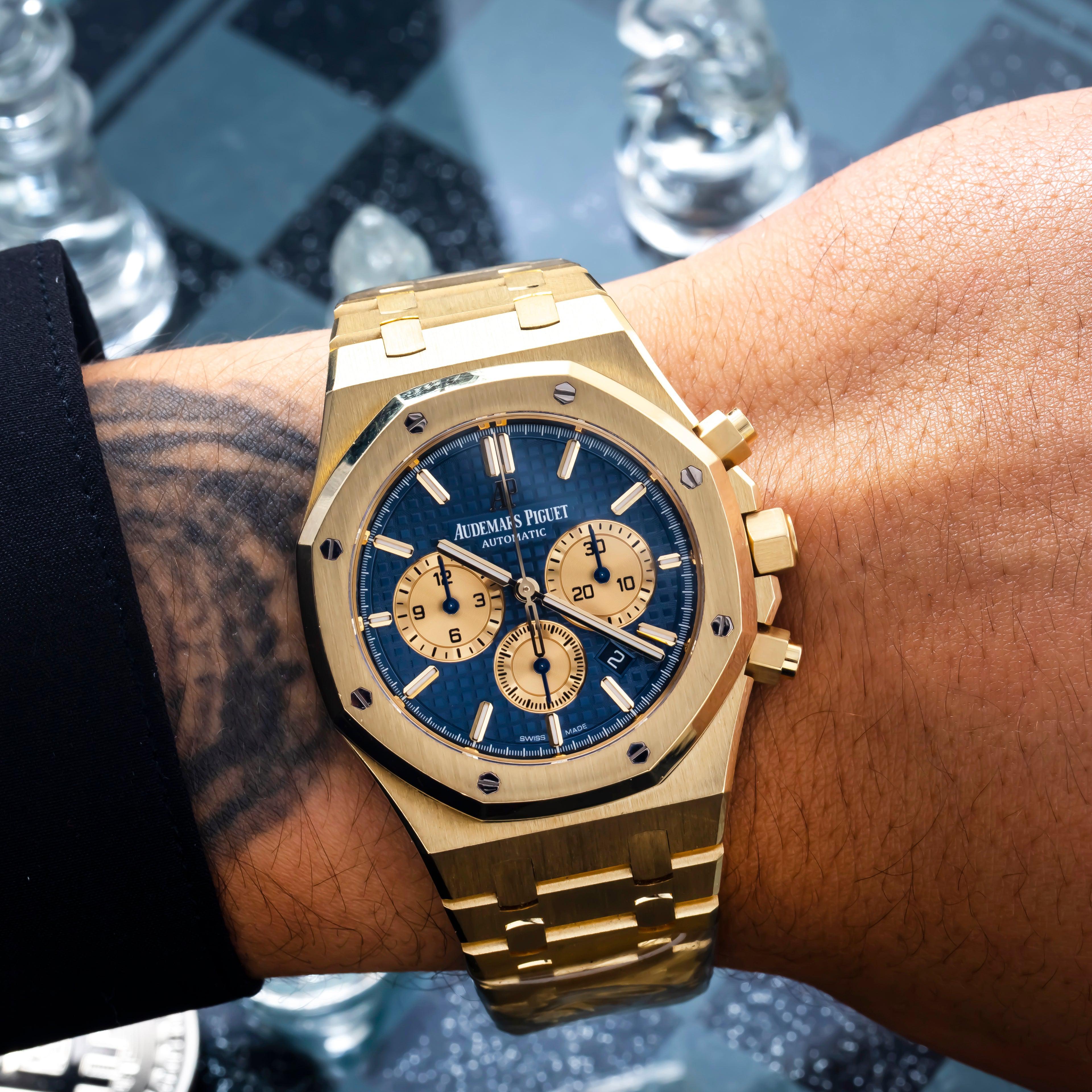 Audemars Piguet Royal Oak Chronograph 42MM 26331BA.OO.1220BA.01 Blue Dial Yellow Gold Bezel 18K Yellow Gold Bracelet
