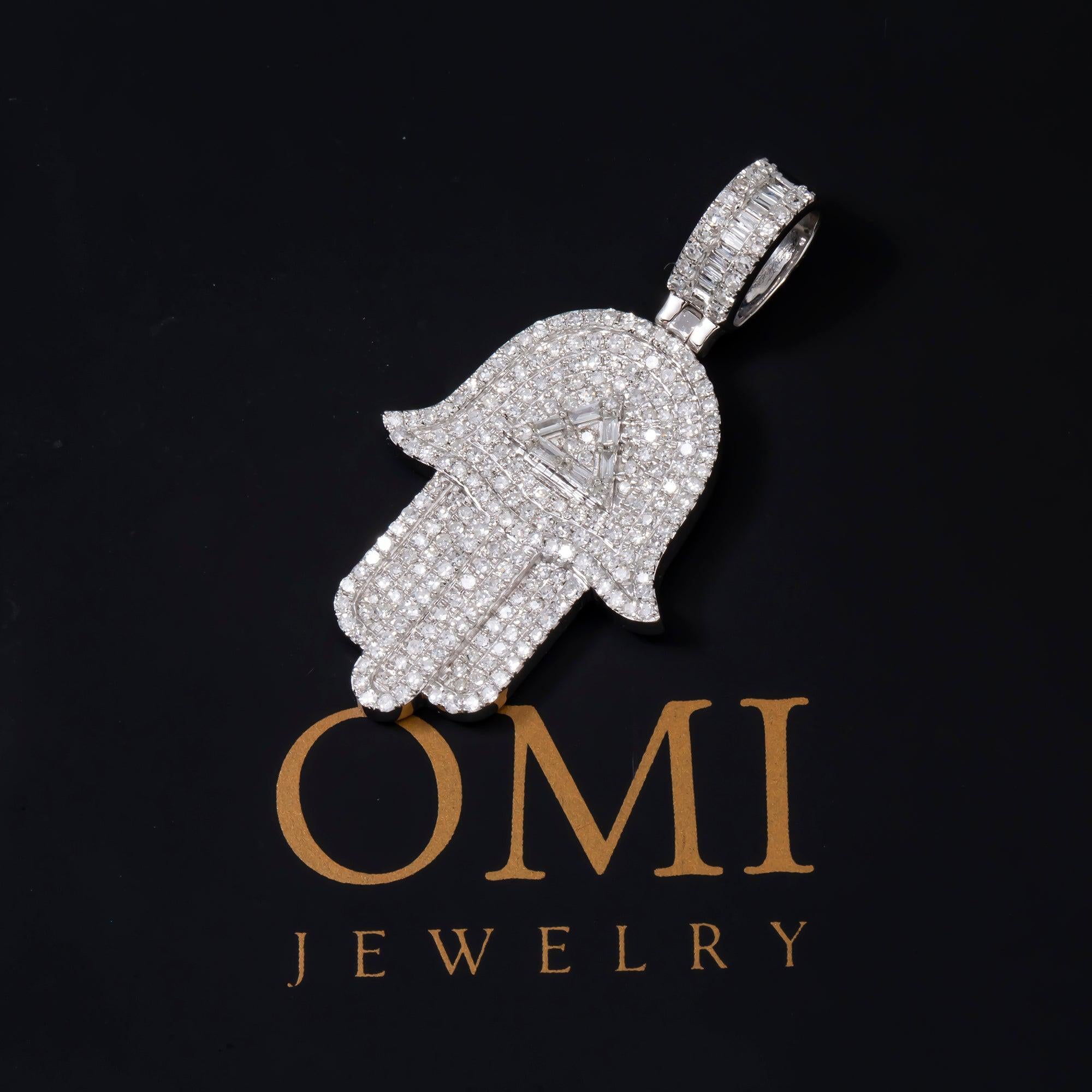 14K GOLD BAGUETTE DIAMOND HAMSA WITH TRIANGLE PENDANT 1.45 CT