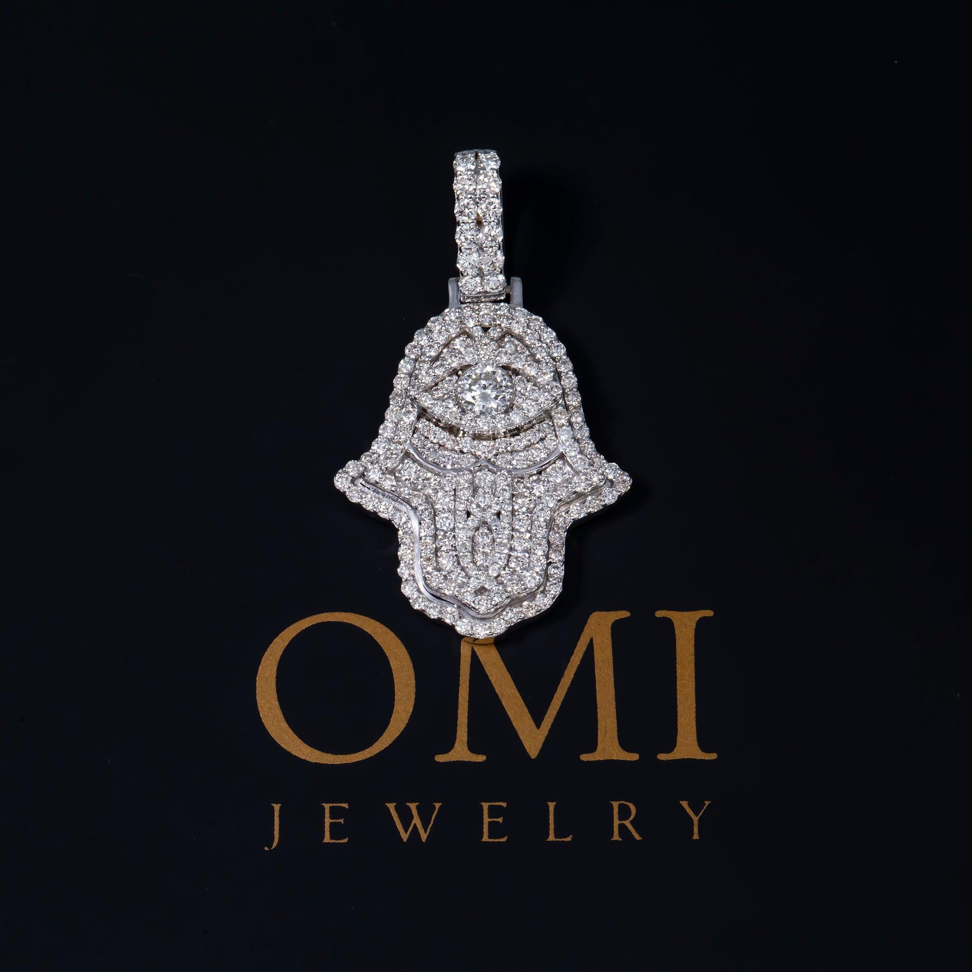14K GOLD ROUND CENTER DIAMOND 3D HAMSA PENDANT 1.60 CT