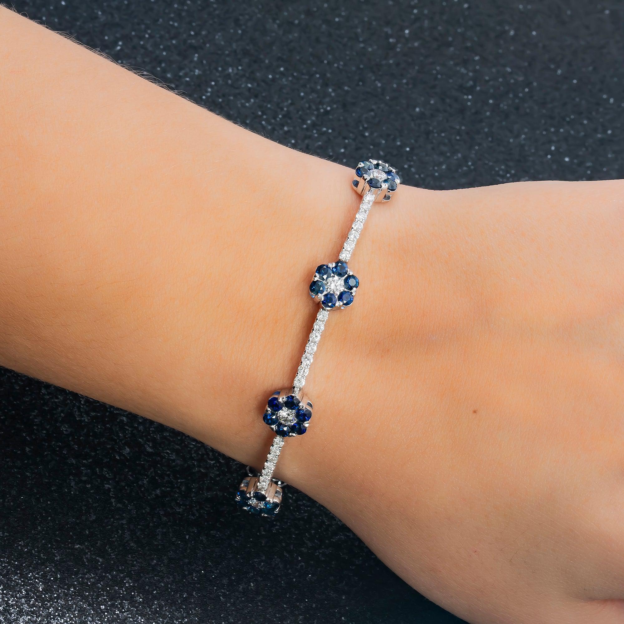 18K GOLD ROUND DIAMOND AND BLUE SAPPHIRE GEMSTONE FLOWER TENNIS BRACELET 8.03 CTW