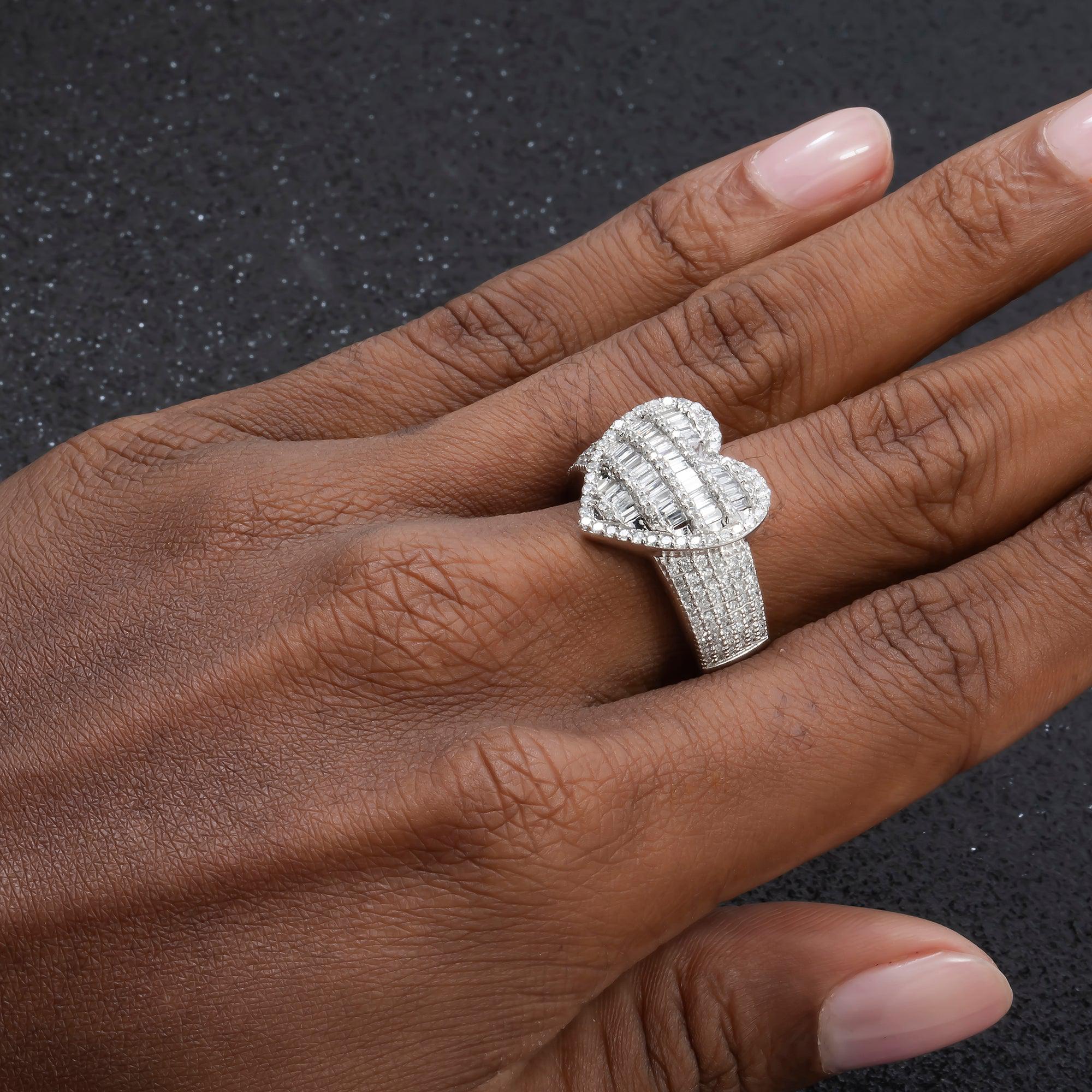 10K GOLD BAGUETTE AND ROUND DIAMOND HEART RING 2.00 CT