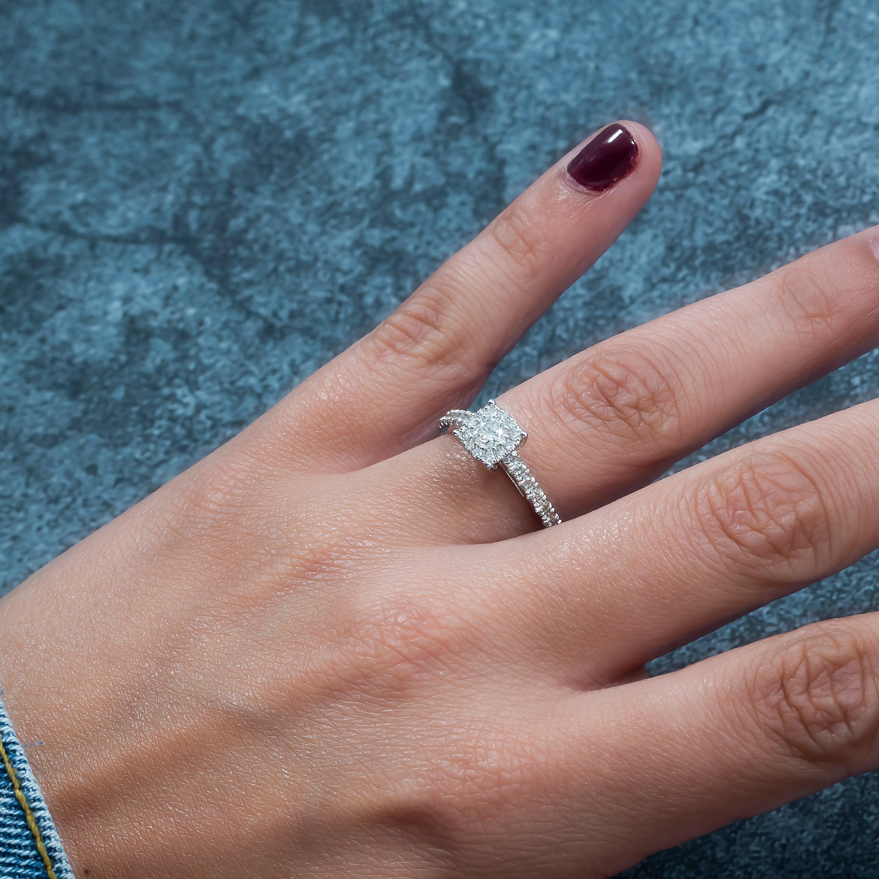 14K GOLD DIAMOND SINGLE HALO ENGAGEMENT RING 0.75 CT