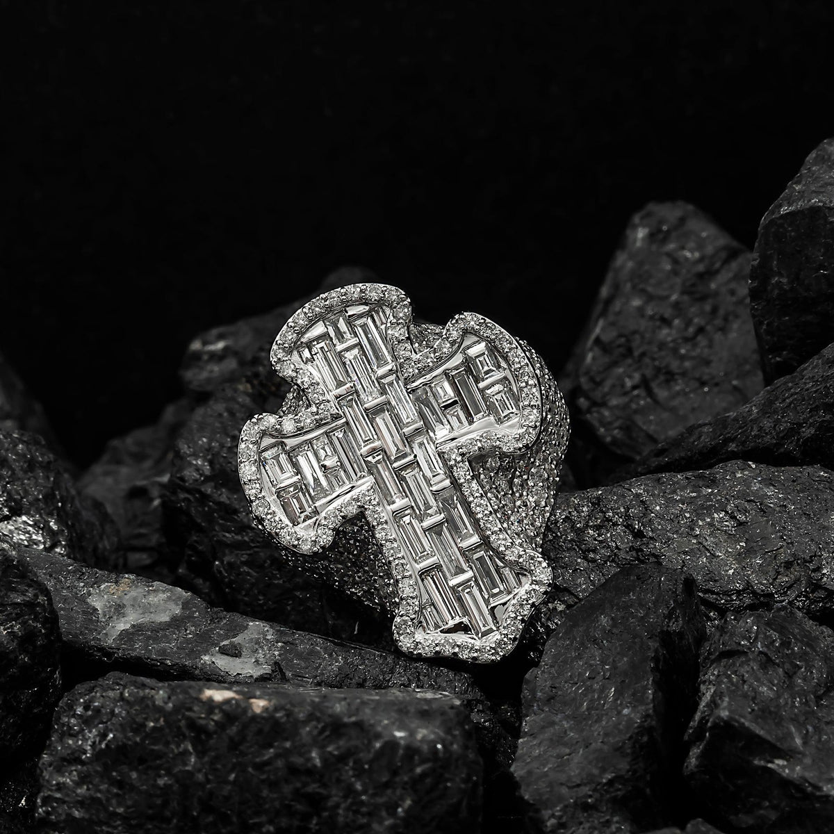 14K GOLD BAGUETTE AND ROUND DIAMOND CROSS RING 7.25 CT
