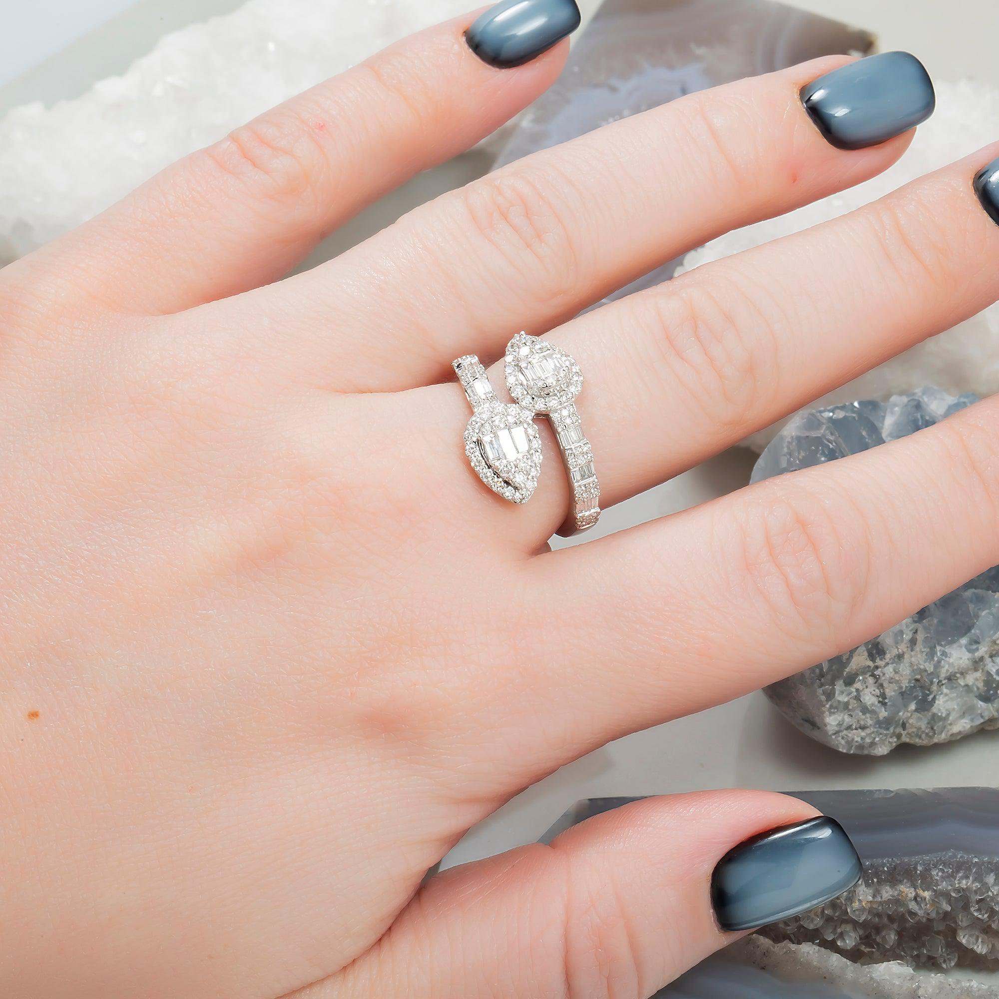 14K GOLD BAGUETTE AND ROUND DIAMOND DROP SHAPED WRAP RING 1.15 CT