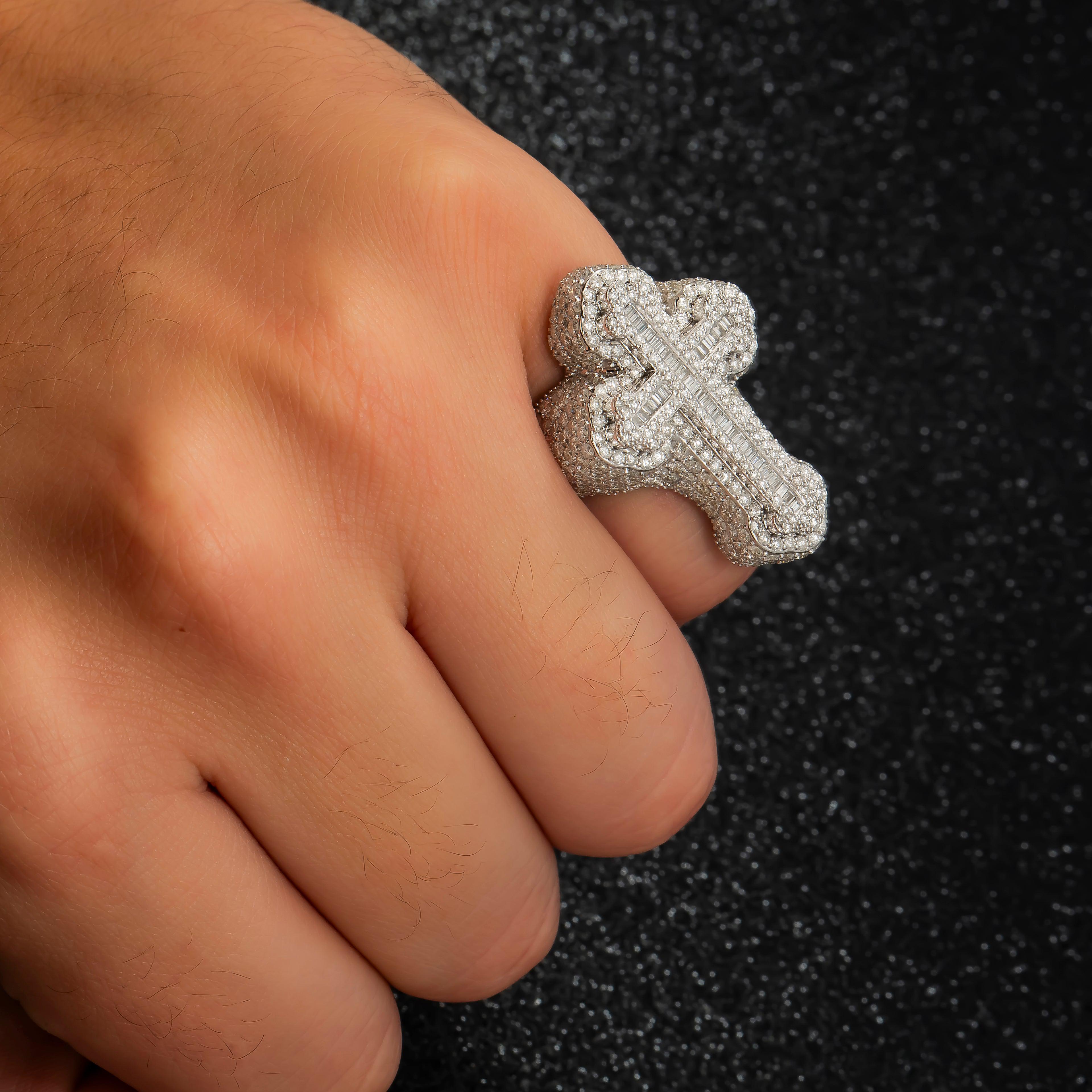 10K GOLD BAGUETTE AND ROUND DIAMOND CROSS RING 5.94 CT