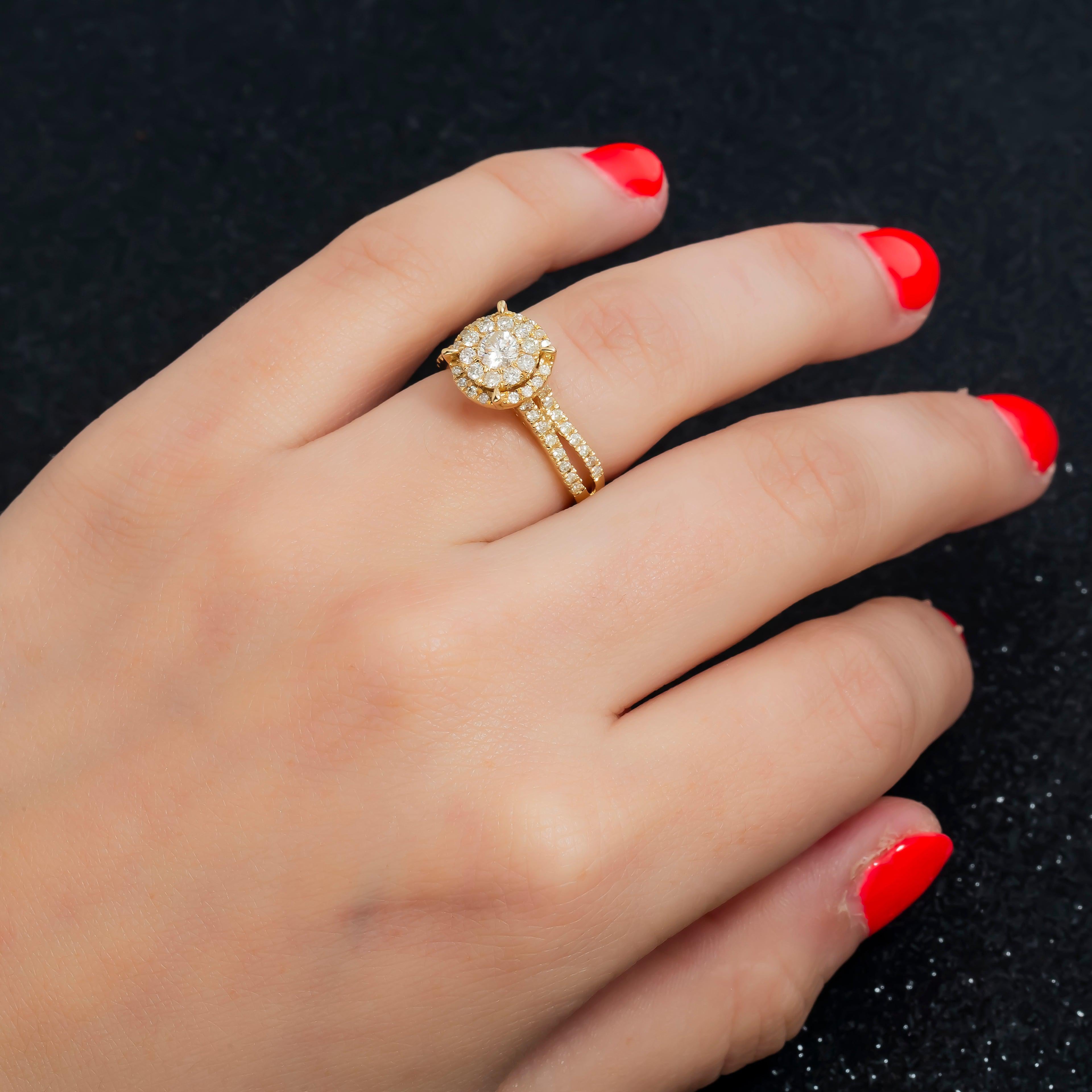 14K GOLD ROUND DIAMOND CLUSTER ENGAGEMENT RING 0.94 CT