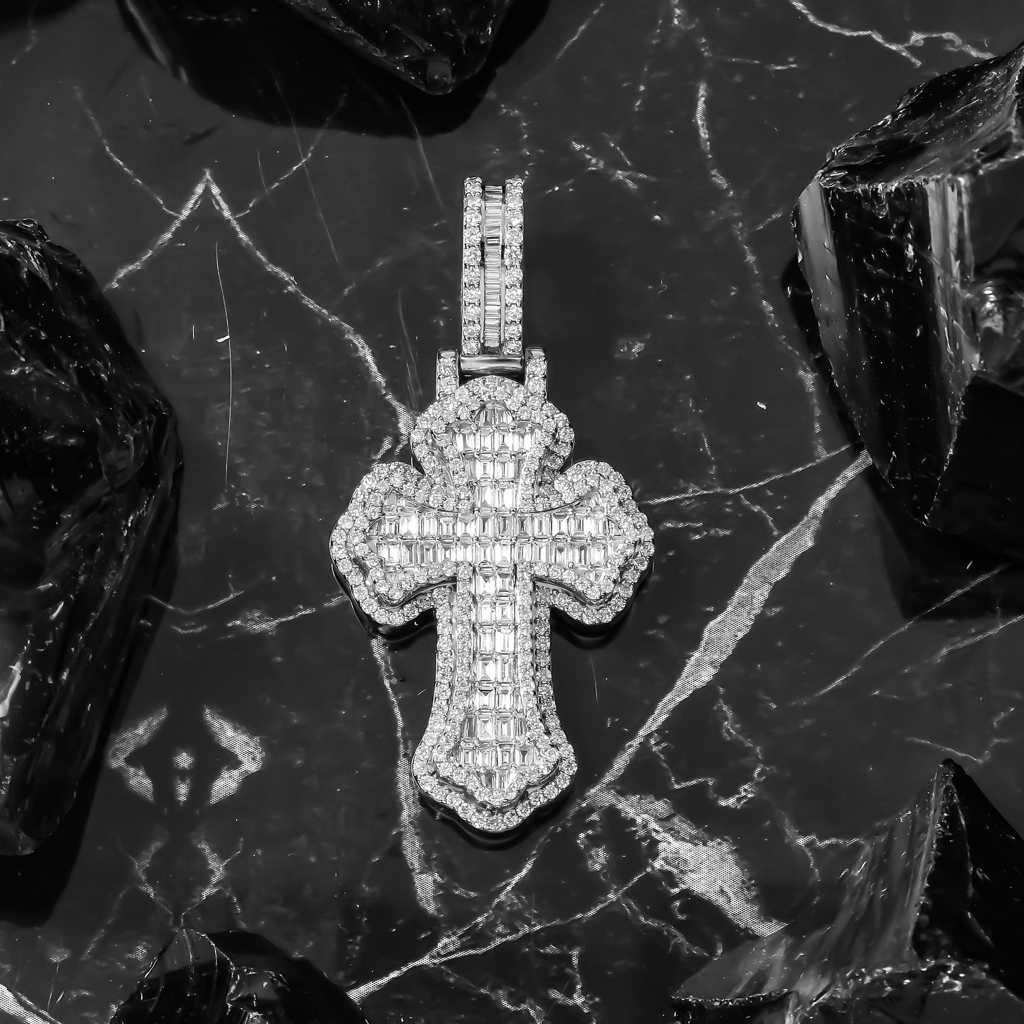 10K GOLD BAGUETTE AND ROUND DIAMOND CROSS PENDANT 2.35 CT