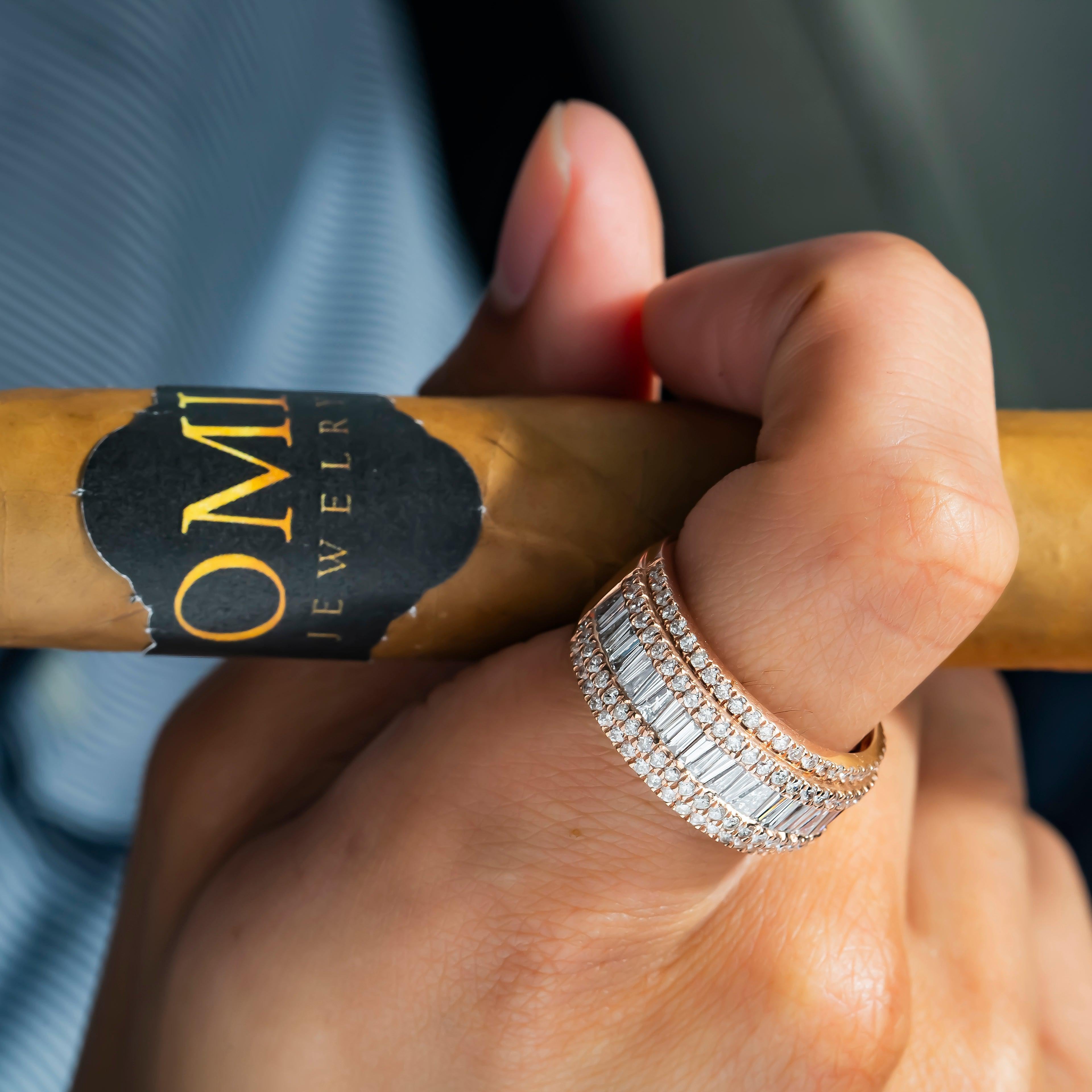 14K GOLD BAGUETTE AND ROUND DIAMOND STATEMENT RING 2.72 CT