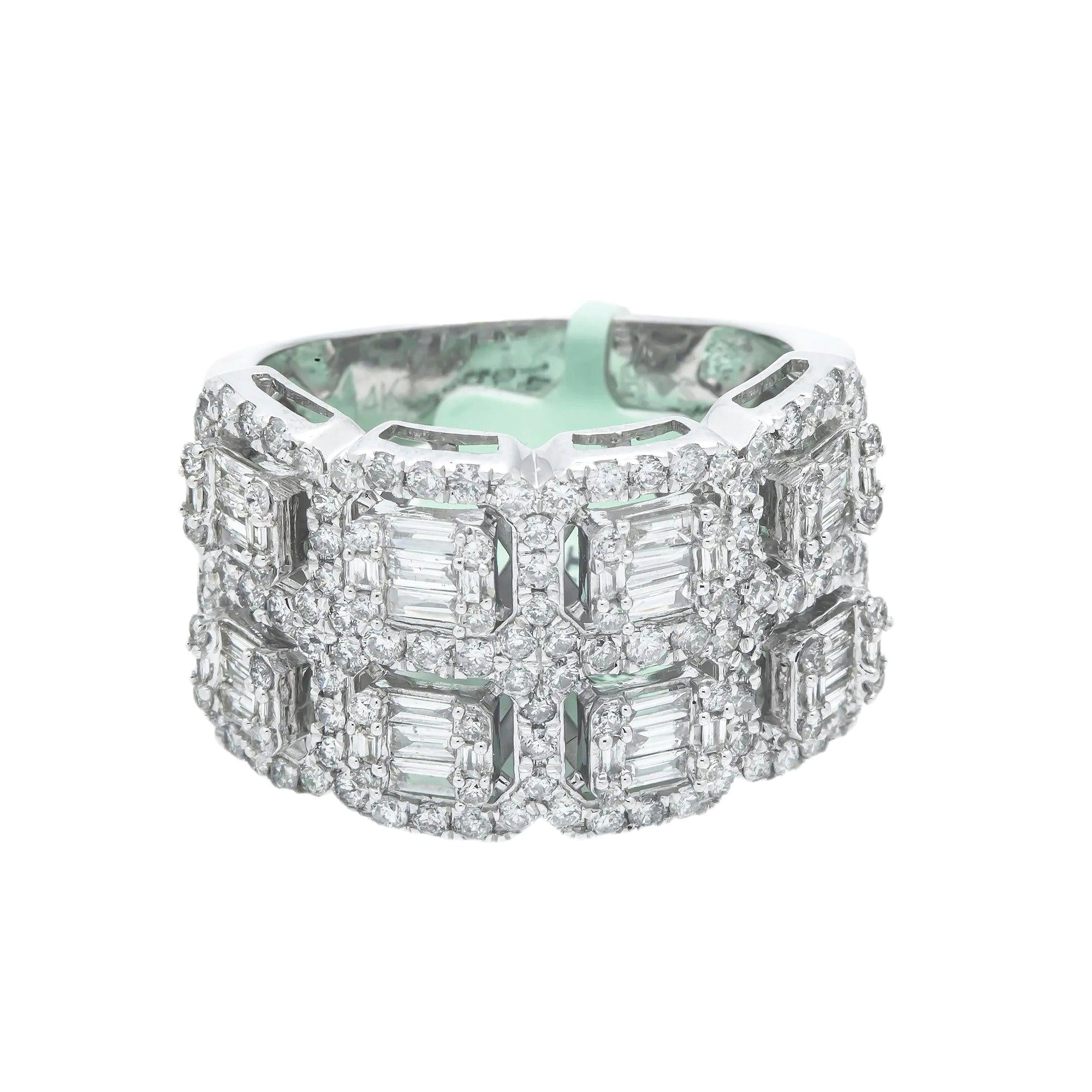 14K GOLD BAGUETTE AND ROUND CLUSTER DIAMOND RING 2.50 CT