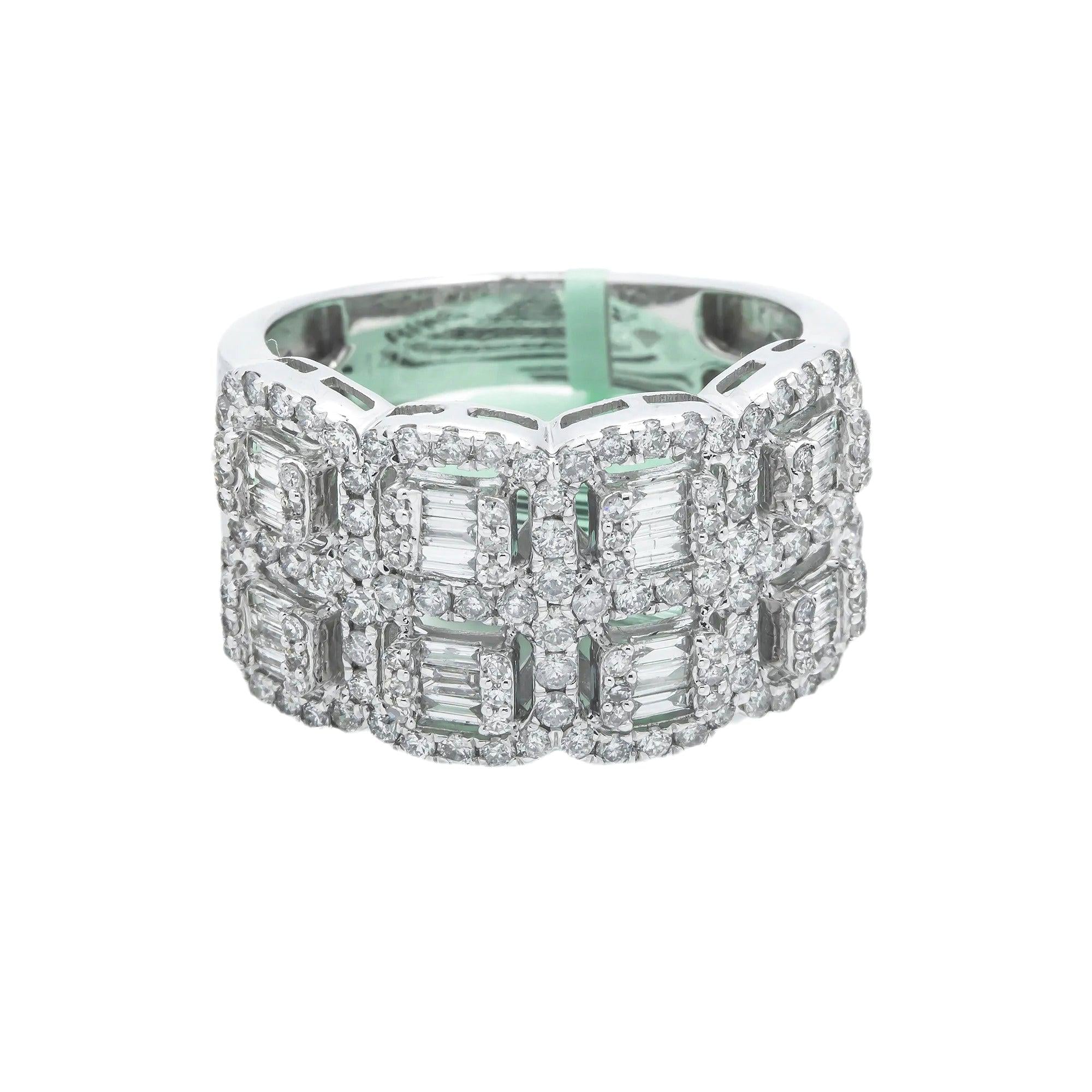 14K GOLD BAGUETTE AND ROUND CLUSTER DIAMOND RING 2.00 CT