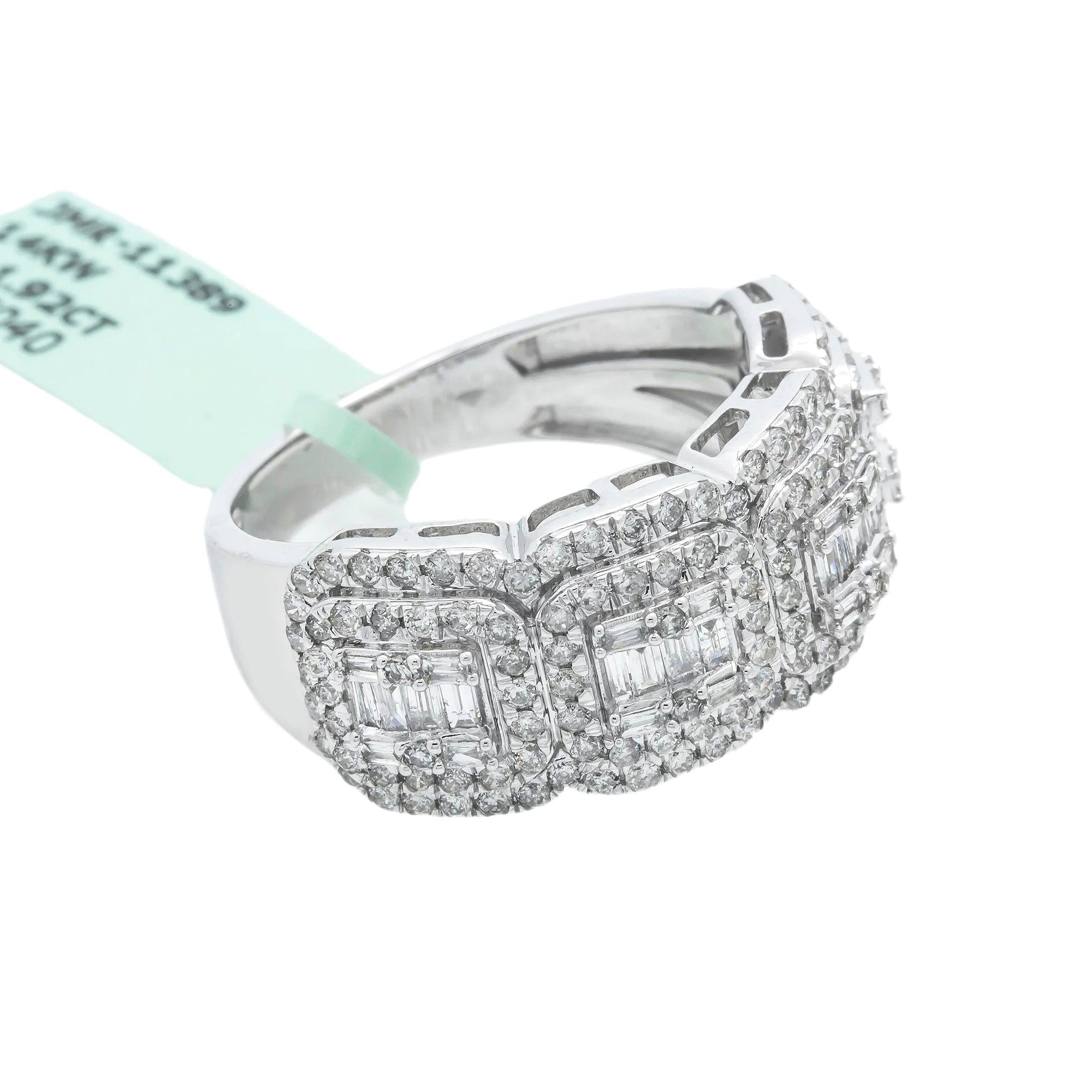 14K GOLD BAGUETTE AND ROUND CLUSTER DIAMOND RING 1.92 CT