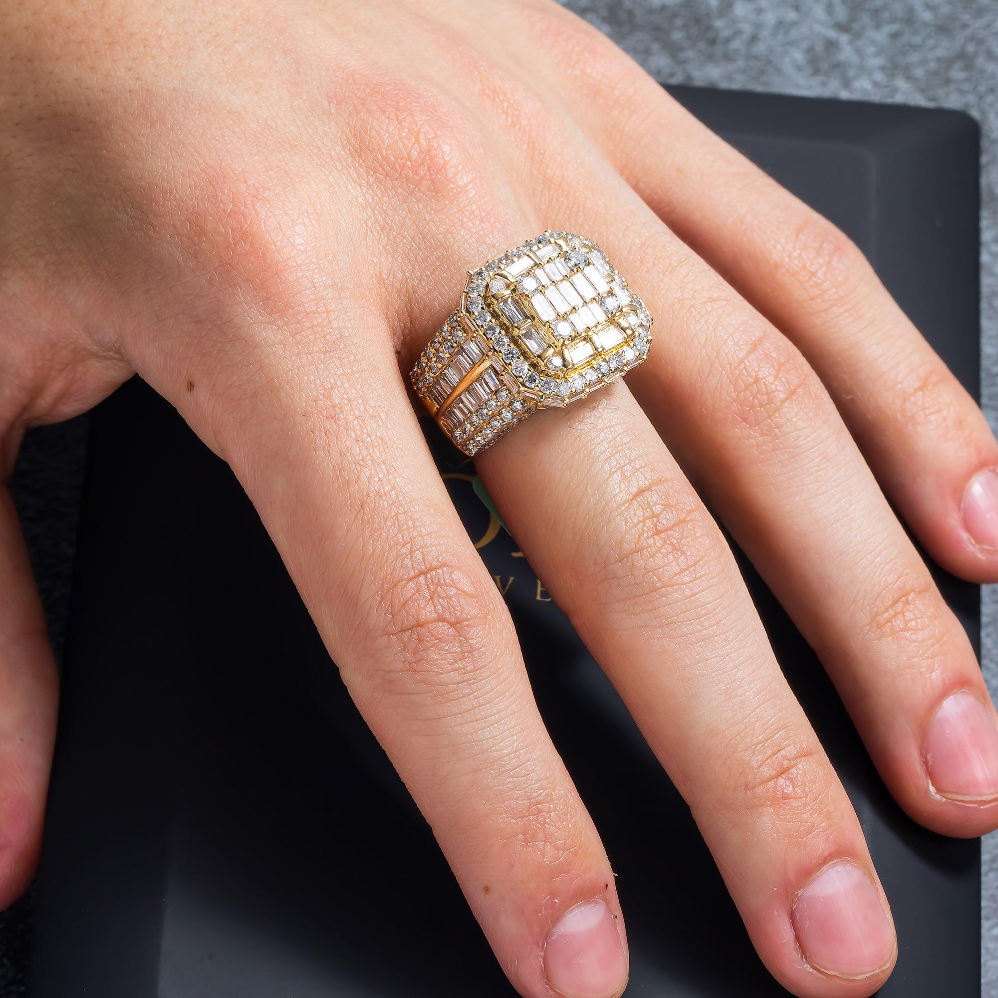 10K GOLD BAGUETTE AND ROUND DIAMOND SQUARE SHAPE RING 5.75 CT