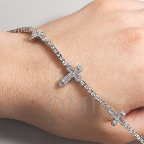 Diamond Cross Bracelet 18K White Gold | Cosanuova | Wolf & Badger
