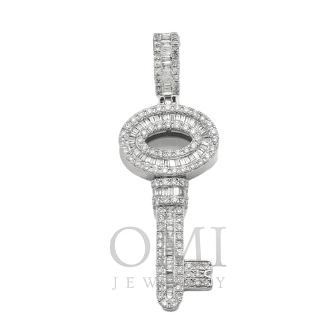 14K GOLD BAGUETTE AND ROUND DIAMOND KEY PENDANT 1.60 CT