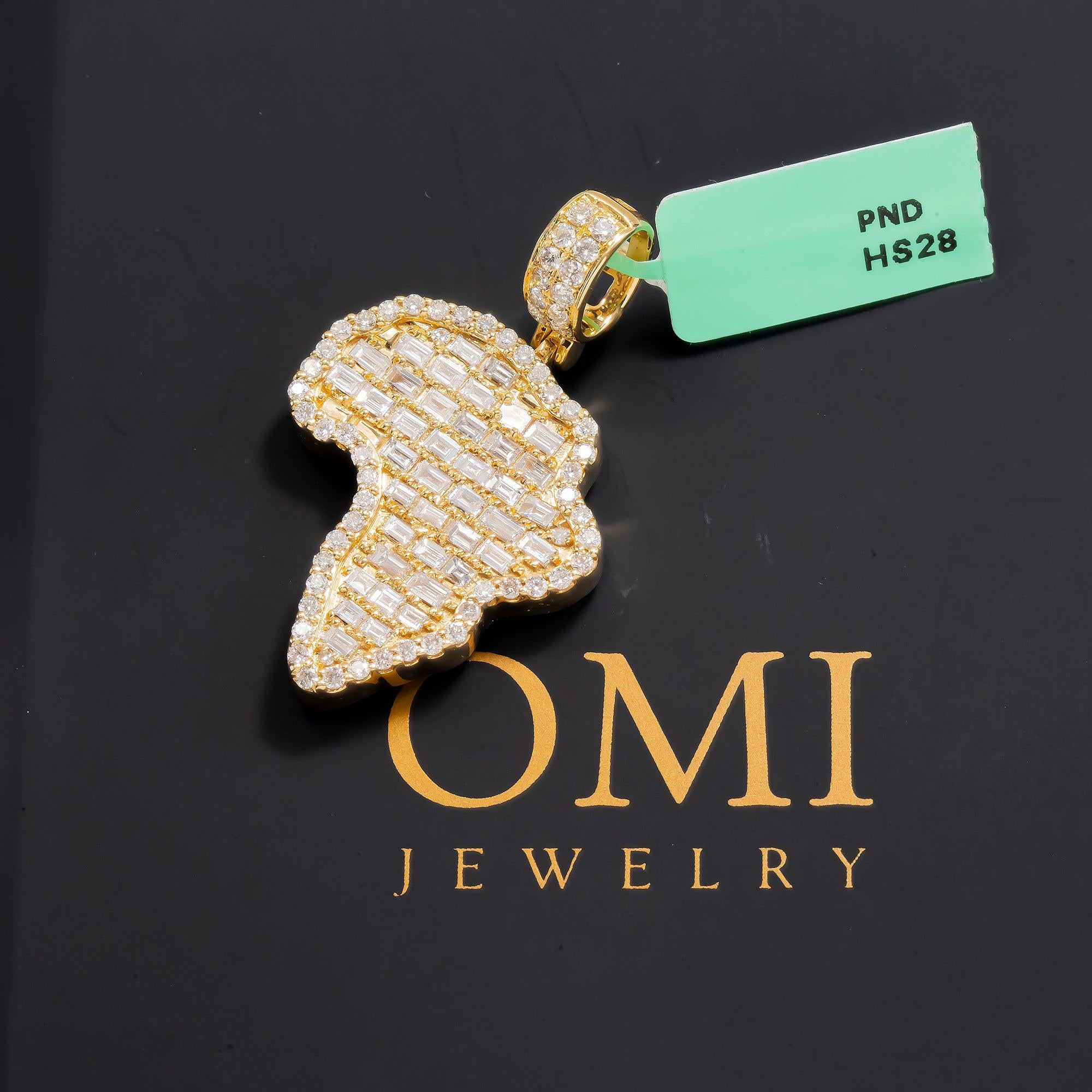 14K YELLOW GOLD BAGUETTE AND ROUND DIAMOND AFRICA PENDANT 2.46 CT