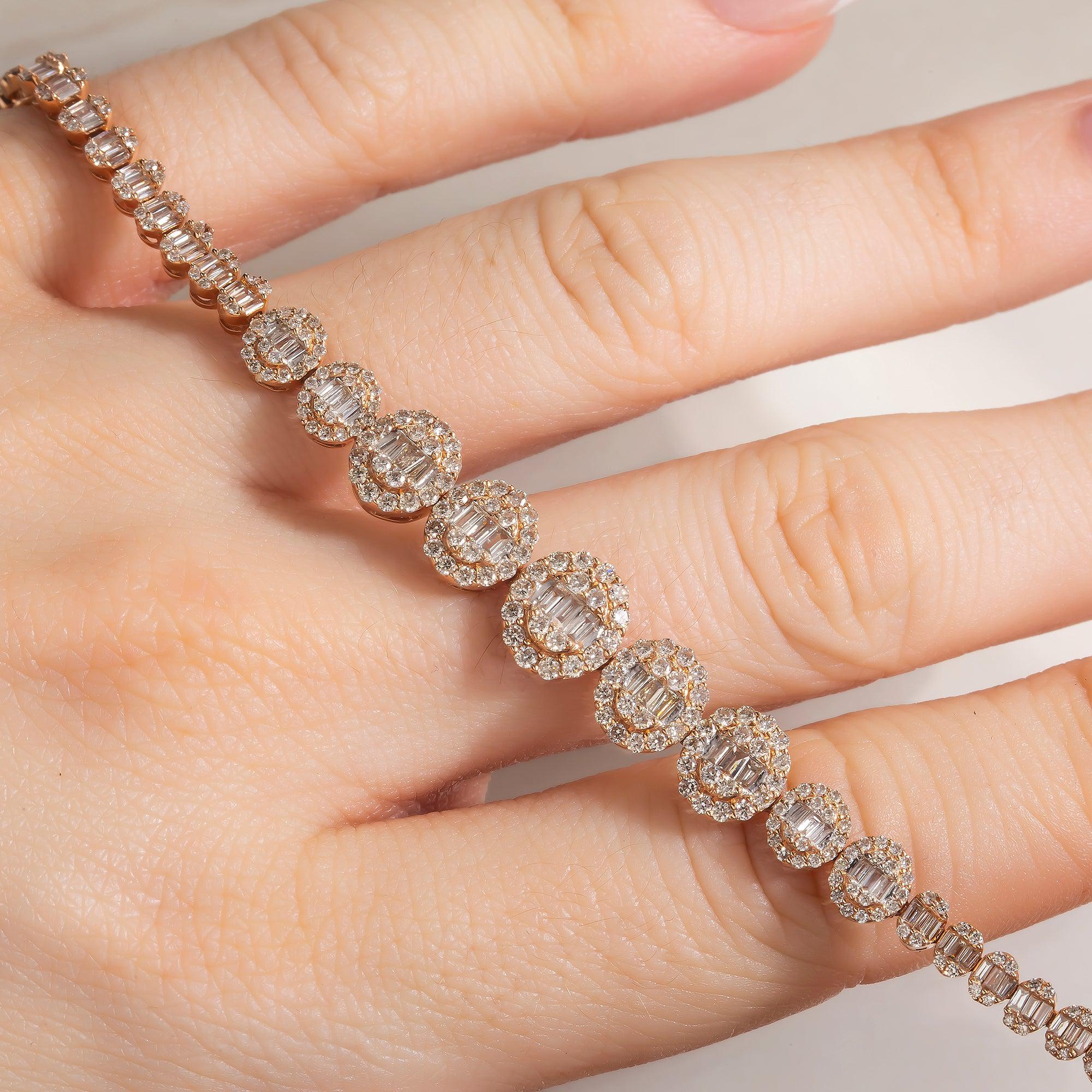 14K GOLD BAGUETTE AND ROUND DIAMONDS BRACELET 3.25 CT