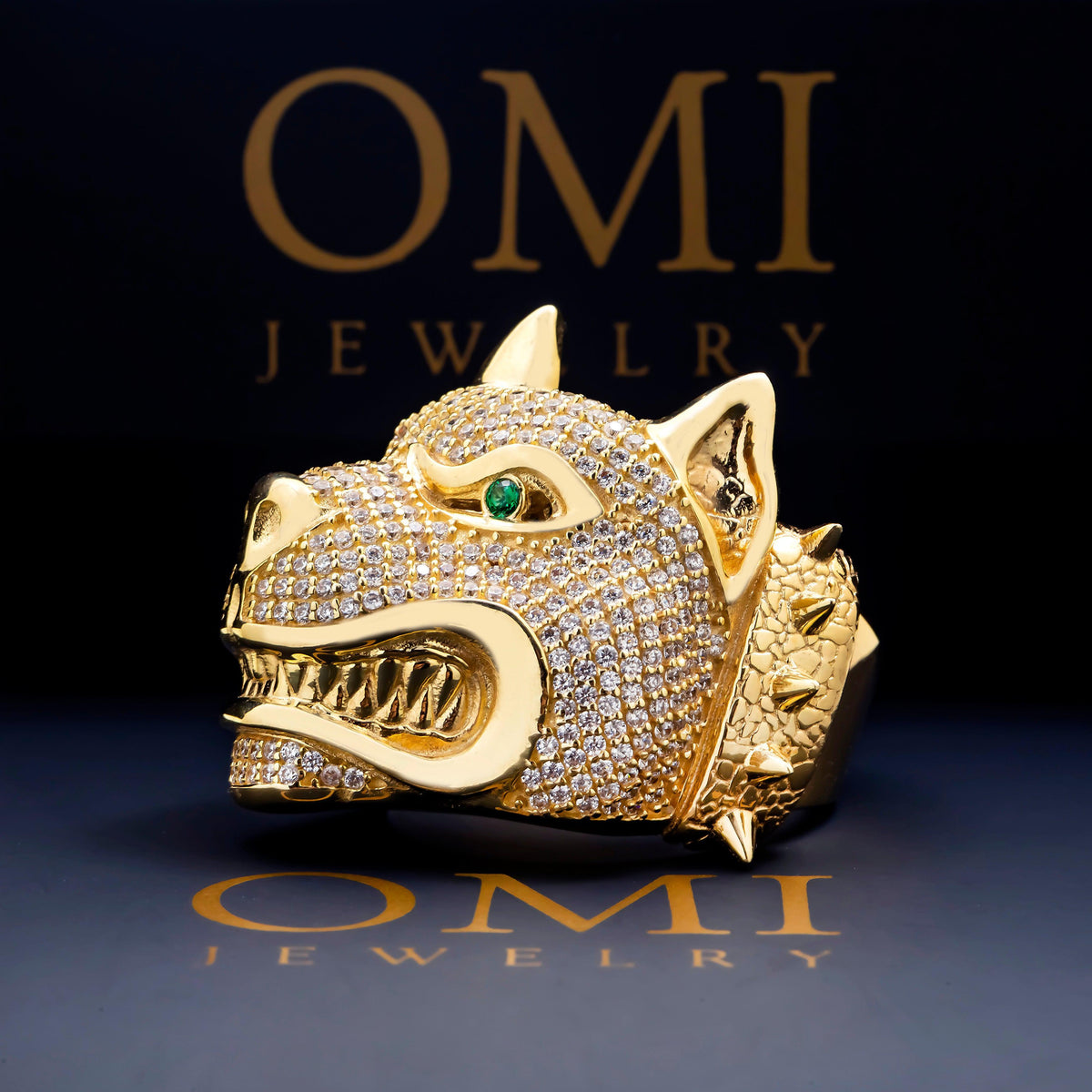 10K GOLD DIAMOND AND GREEN GEMSTONE DOG RING 15.1G
