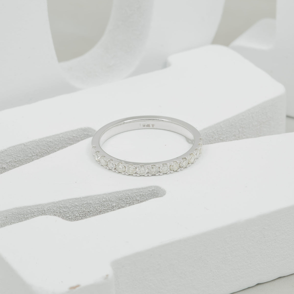 10K GOLD ROUND DIAMOND HALF ETERNITY BAND RING 0.55 CT