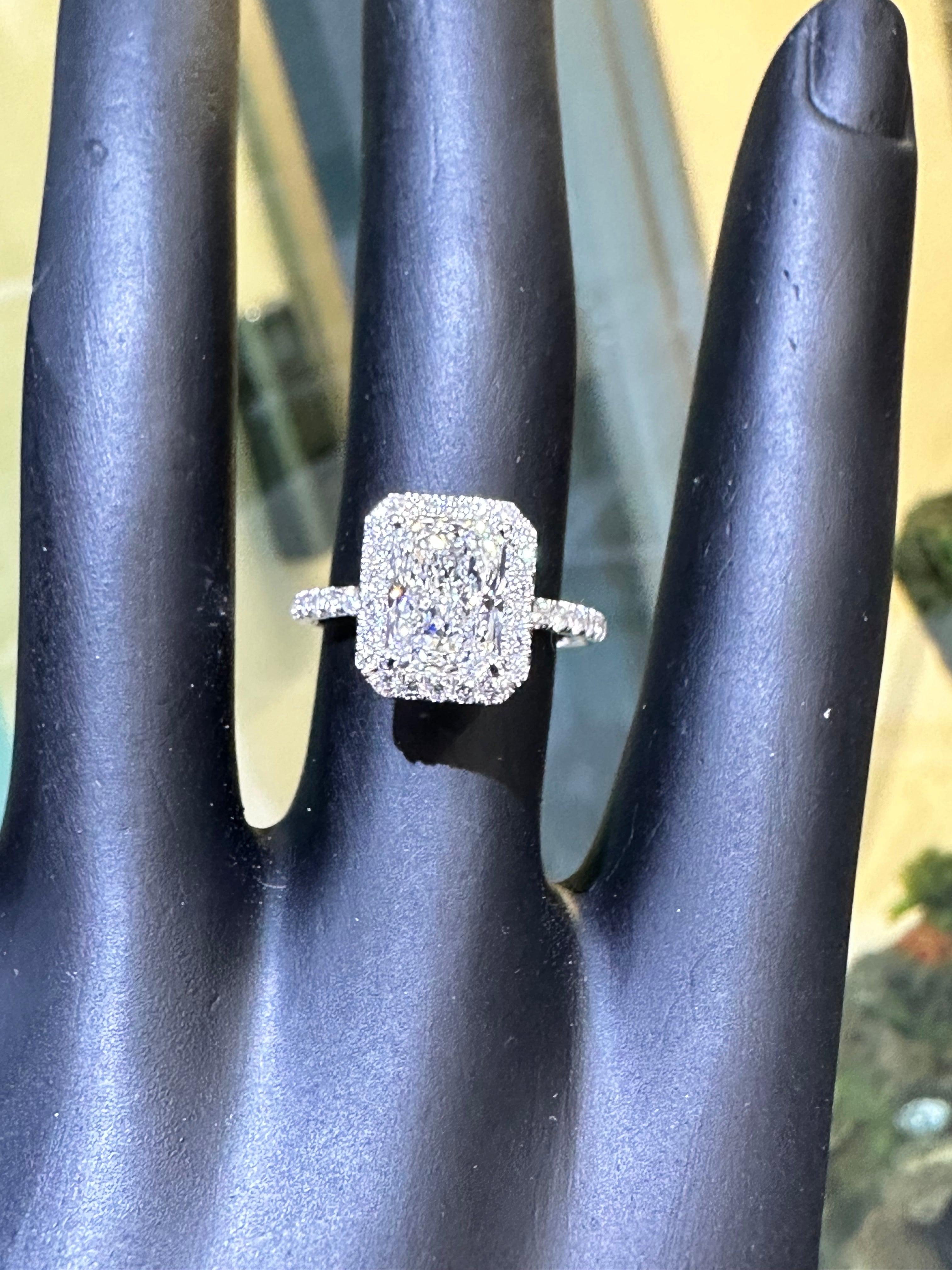 3 ct lab grown diamond engagement ring