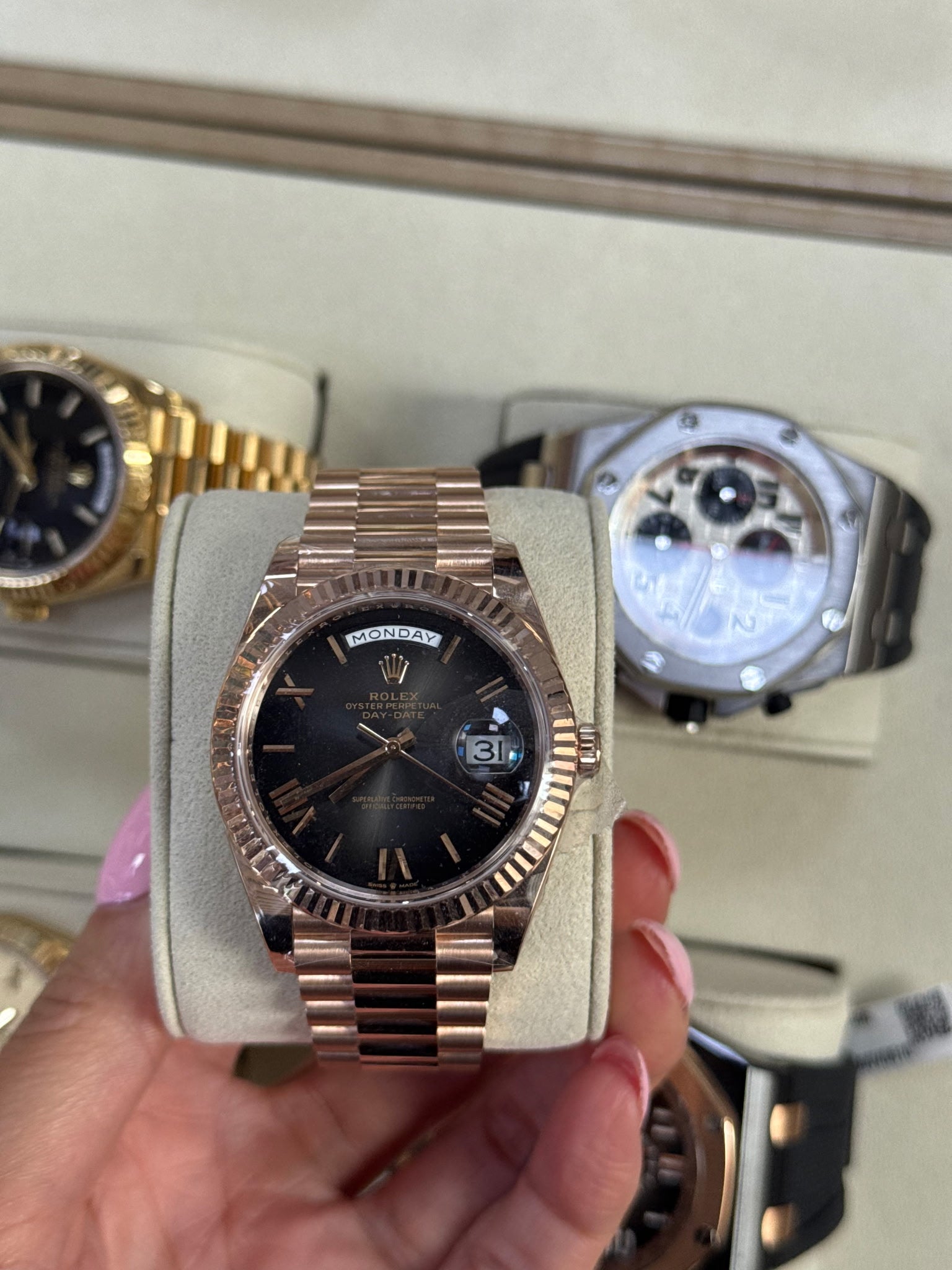 3 rose gold day dates