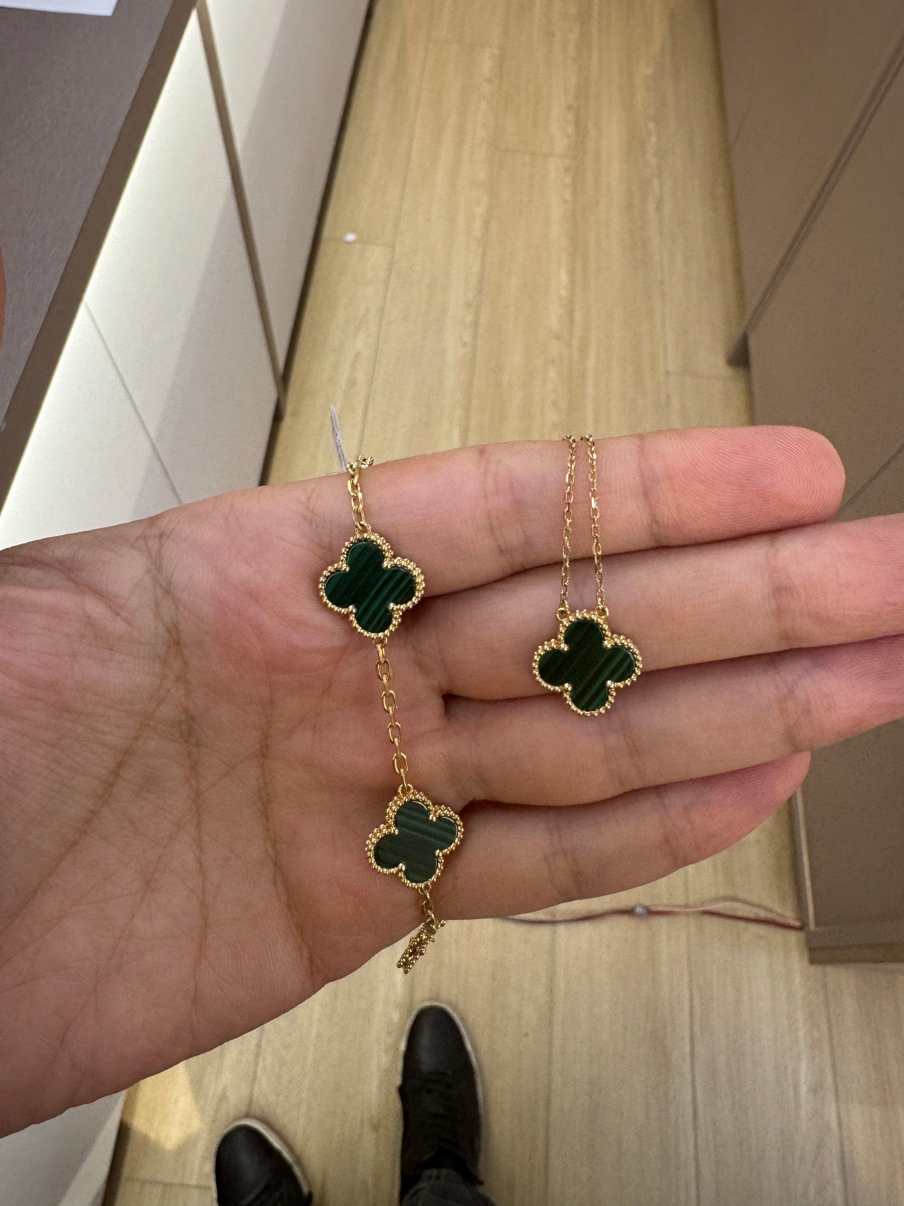 18k gold green set neckalce and bracelet