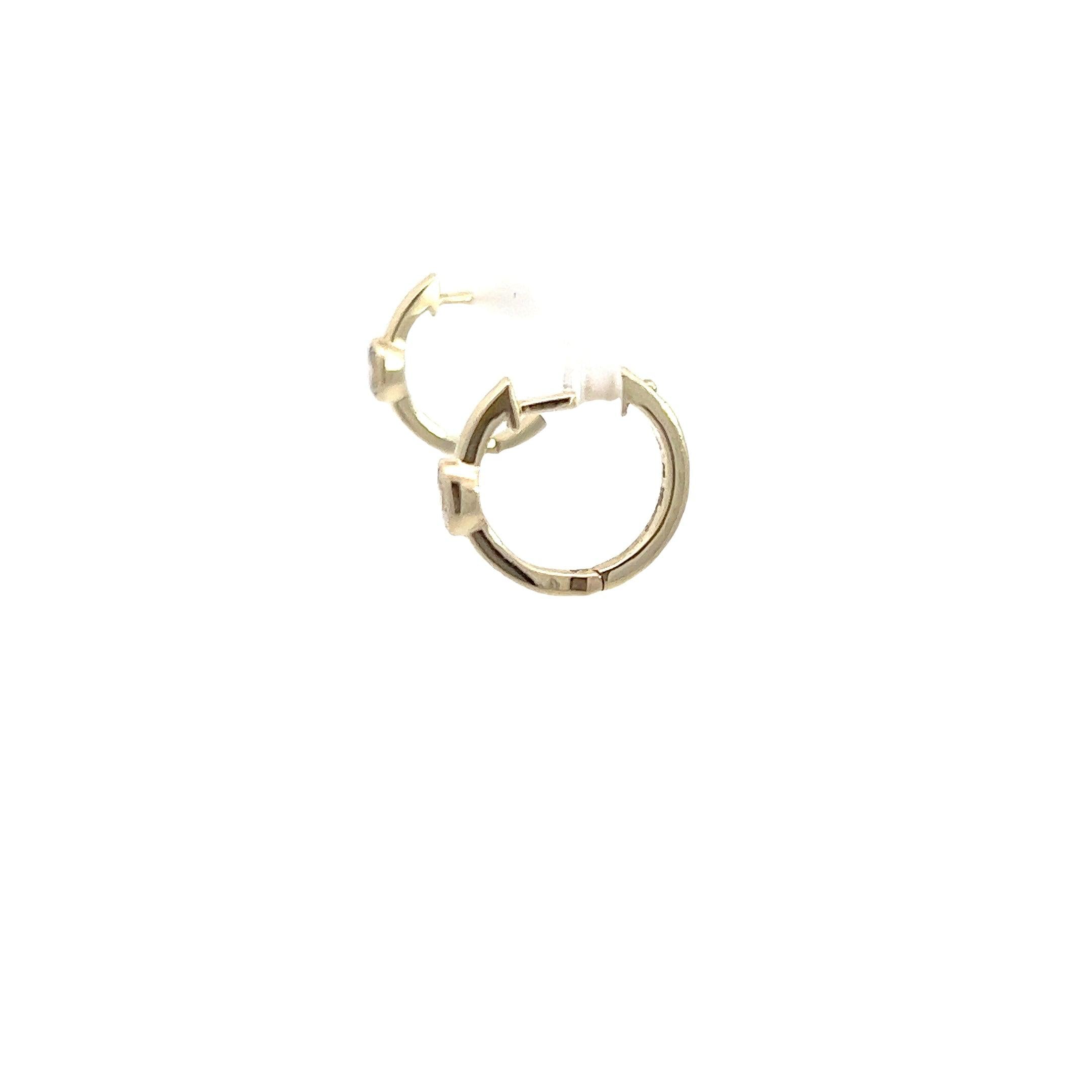 HE0264Y $5,500.00 14KY 0.30CTW DIAMOND OVAL HUGGIES -OVAL DIAM CTR W:PLAIN HOOP__2024-04-11-11-15-23-2.jpg