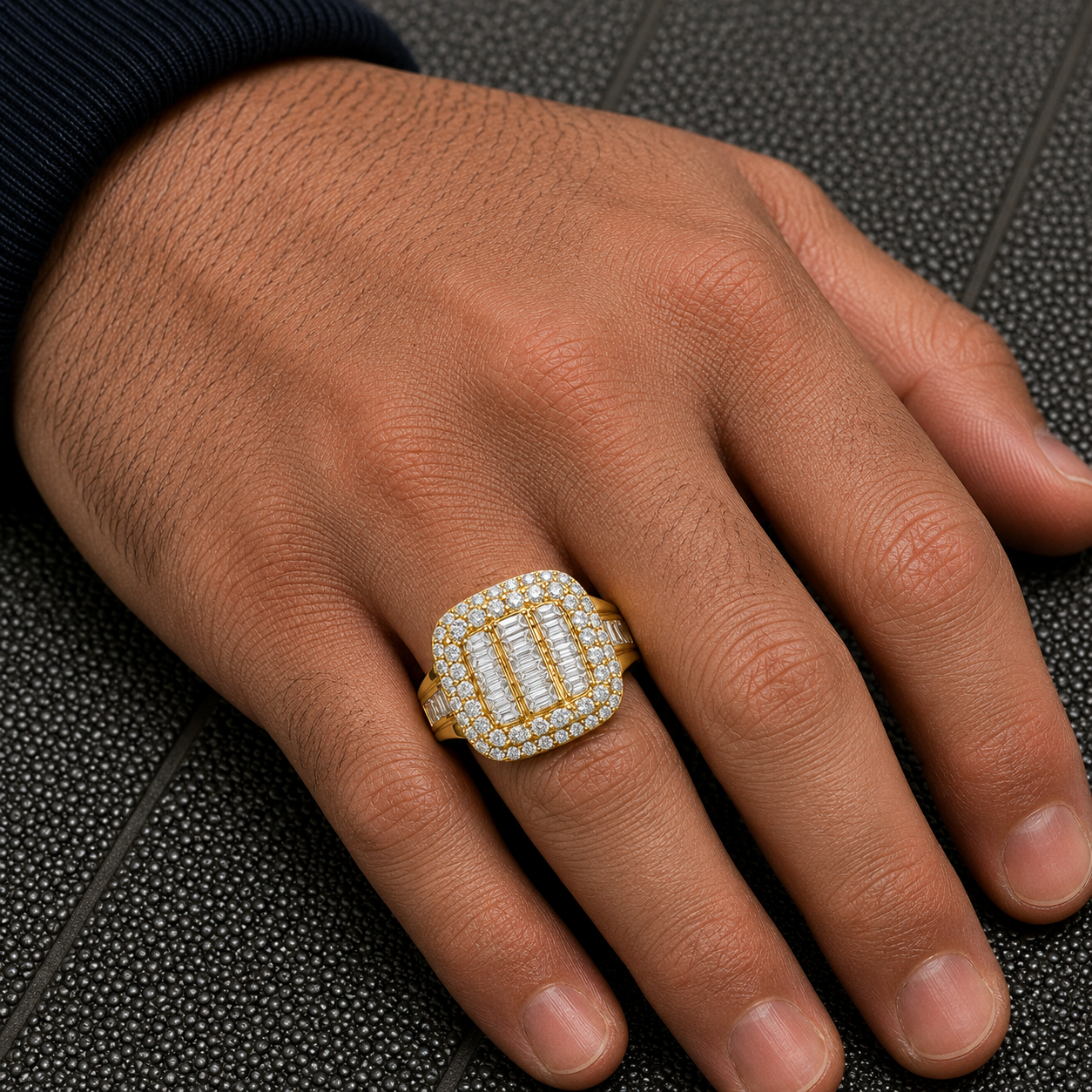 14K GOLD BAGUETTE AND ROUND DIAMOND STATEMENT RING 3.98 CT