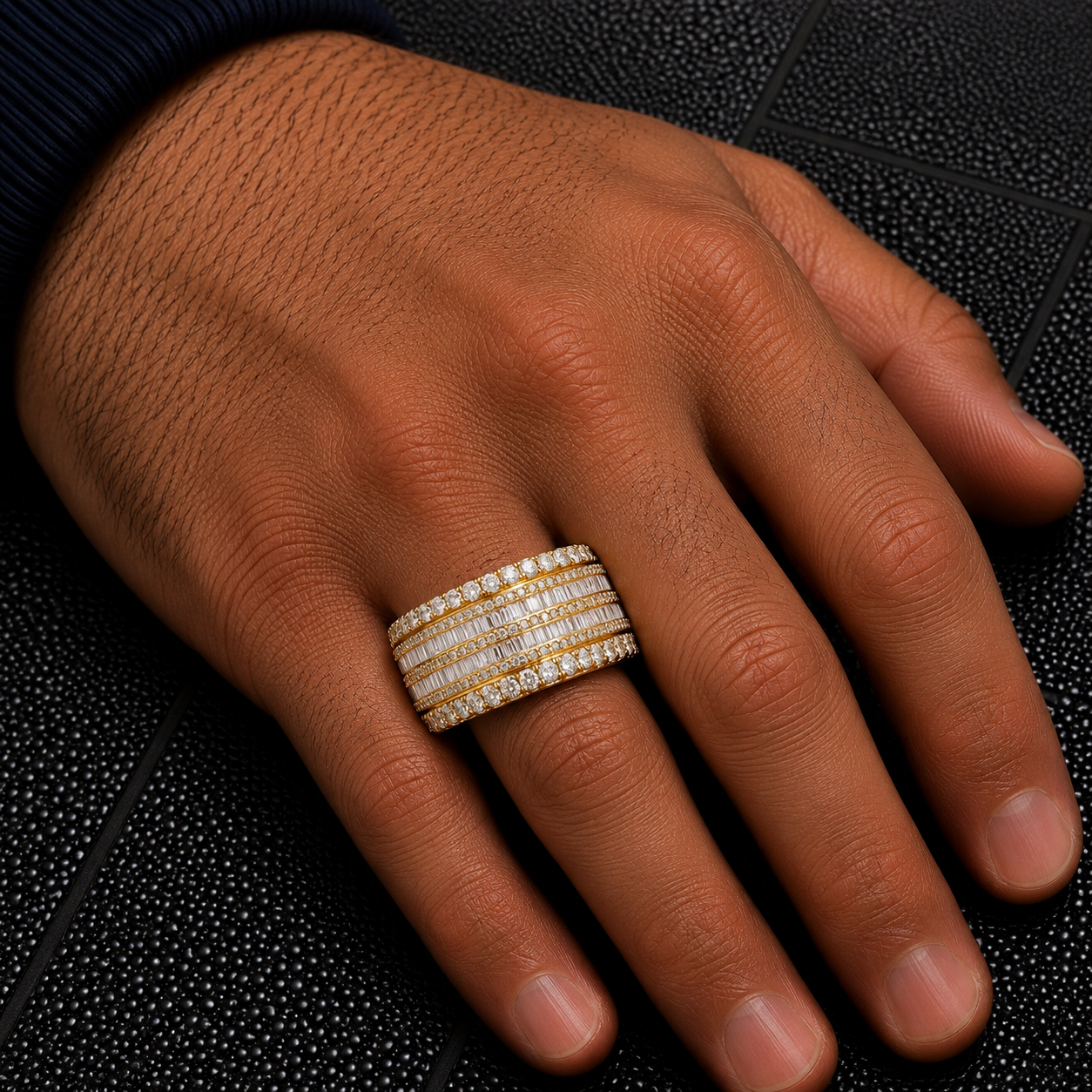 14K GOLD ROUND AND BAGUETTE DIAMOND STATEMENT RING 2.00 CT