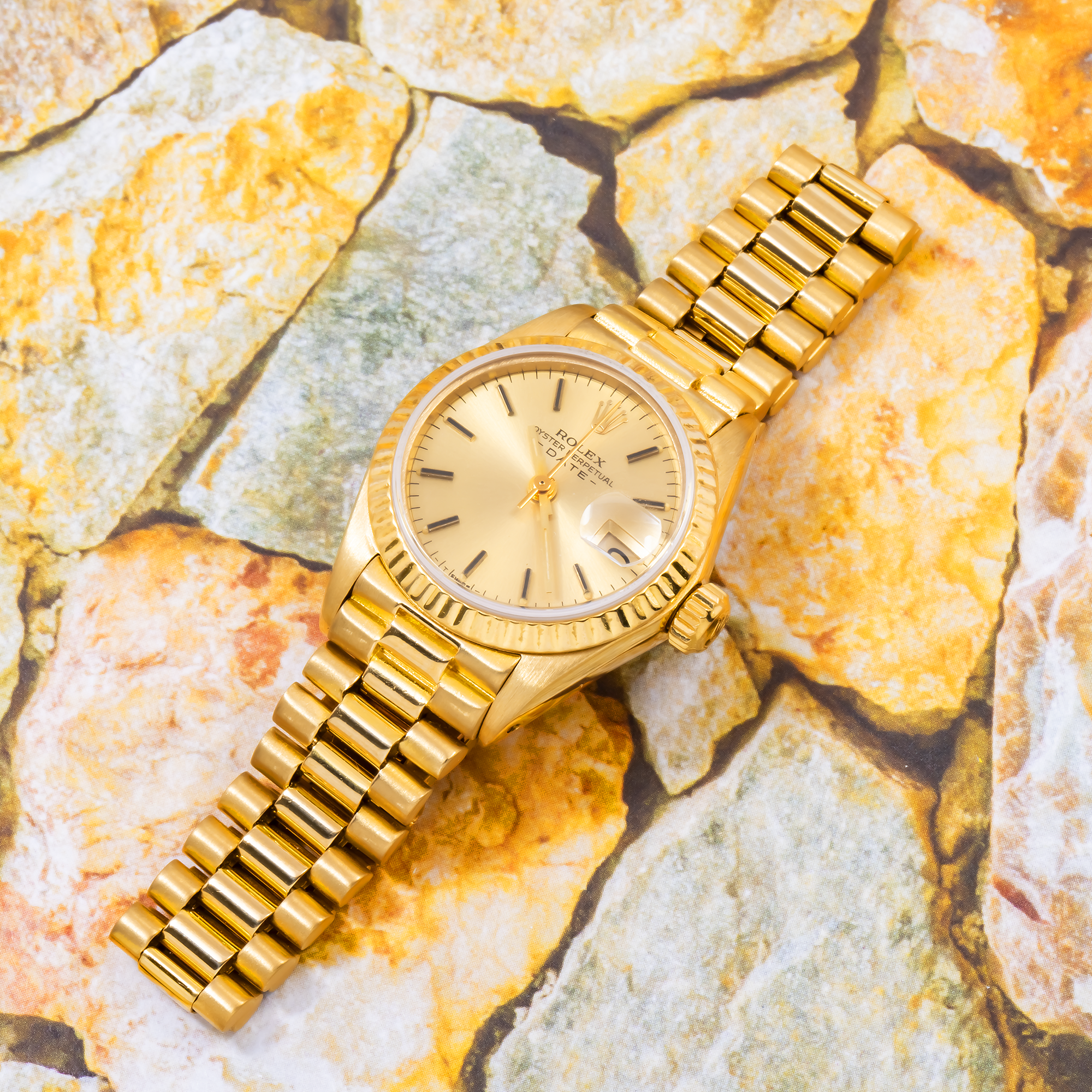 Rolex Datejust 26MM 69178 Champagne Dial Yellow Gold Fluted Bezel 18K Yellow Gold President Bracelet