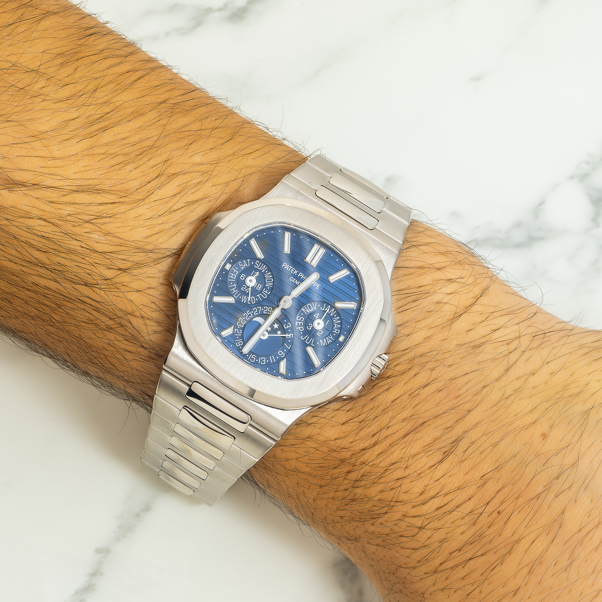 Patek Philippe Nautilus 40MM 5740/1G-001 Blue Dial White Gold Bezel 18K White Gold Bracelet