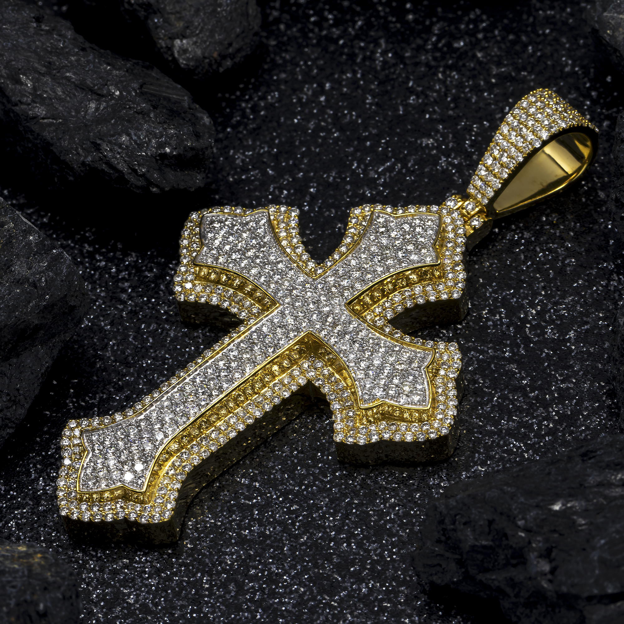 10K GOLD ROUND DIAMOND CROSS PENDANT 6.35 CT