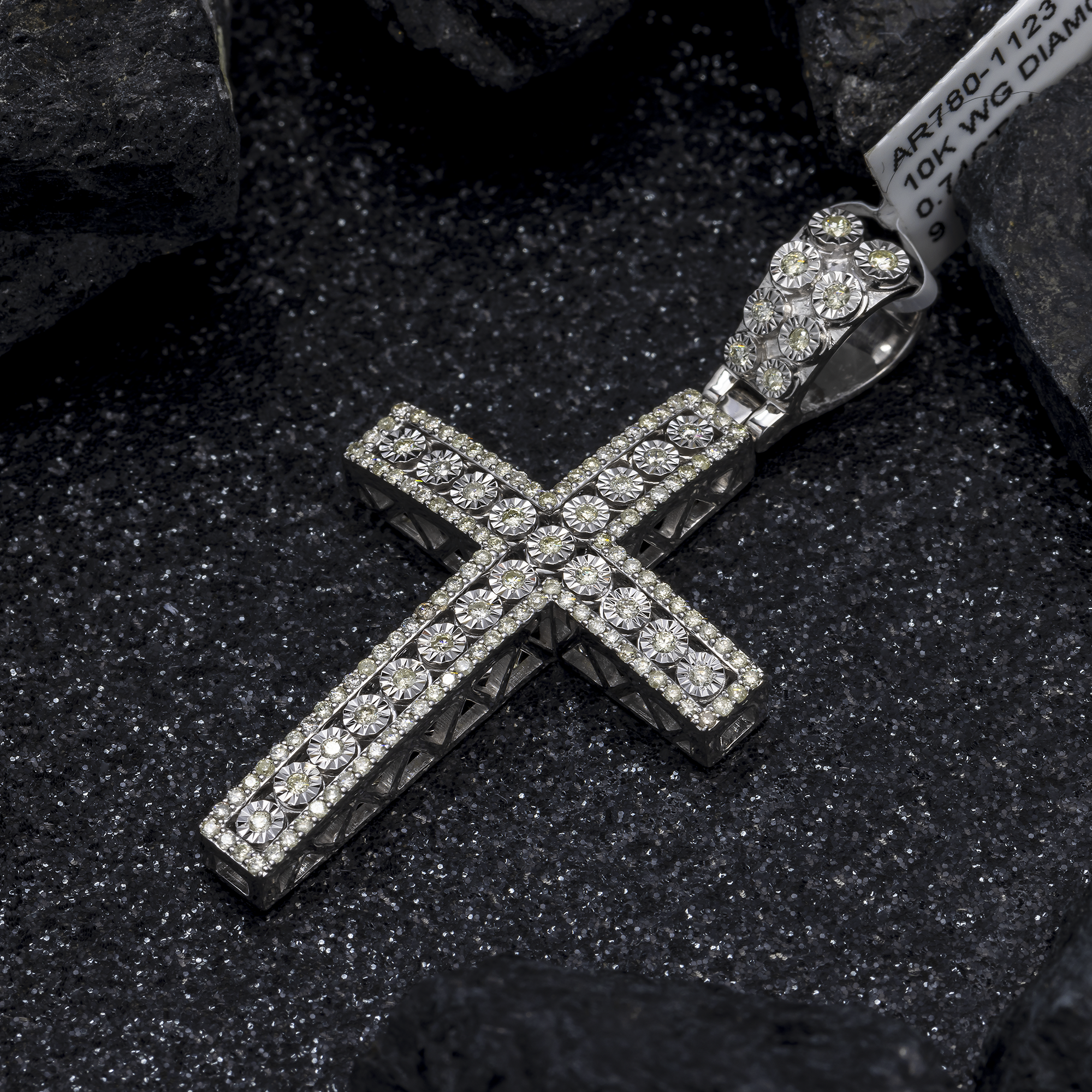 10K GOLD ROUND DIAMOND CROSS PENDANT 0.74 CT