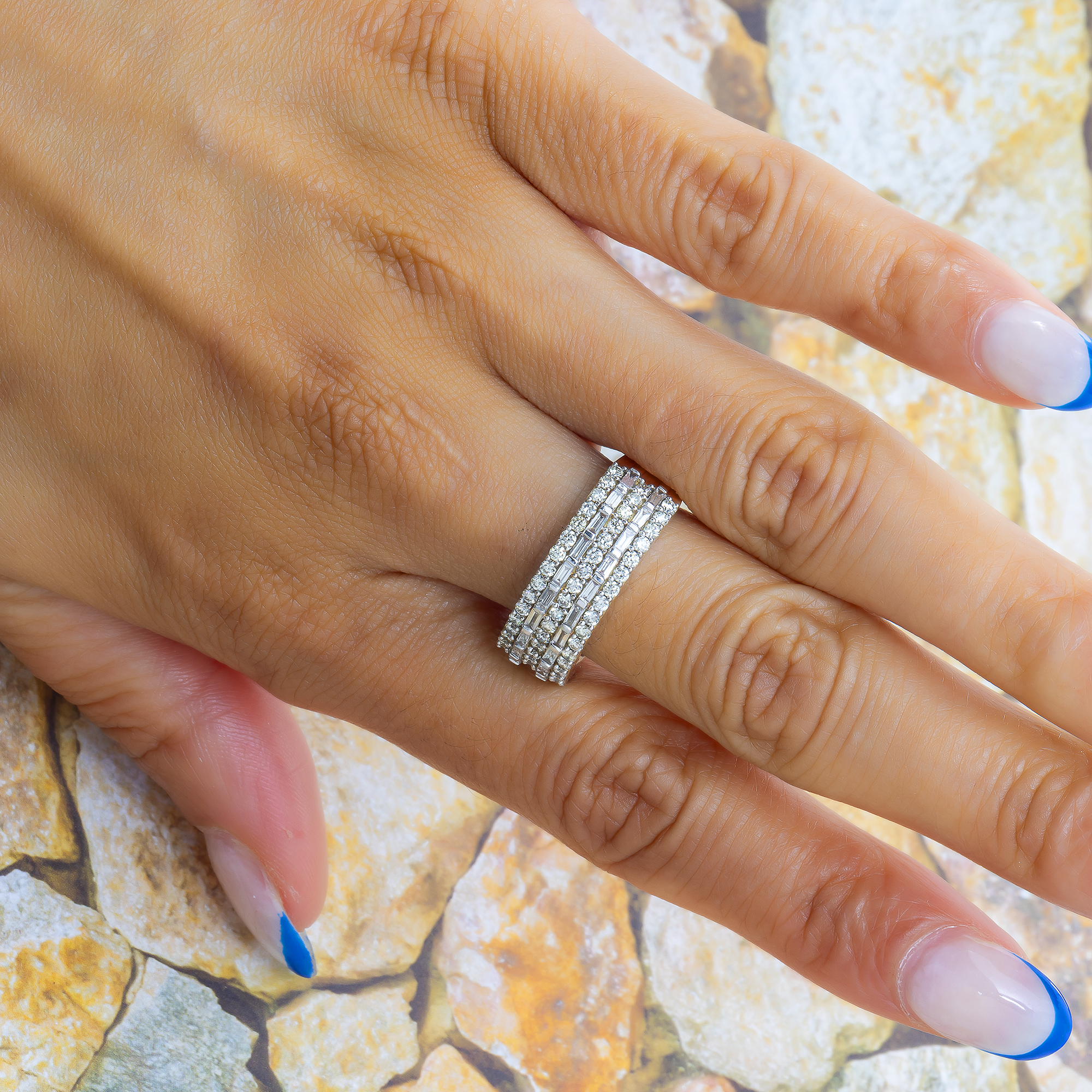 14K GOLD ROUND AND BAGUETTE DIAMOND STATEMENT BAND RING 2.20 CT