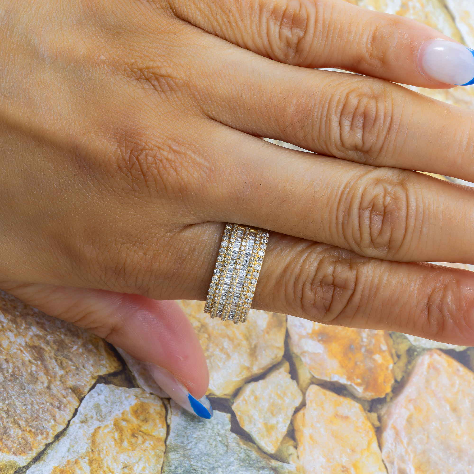 14K GOLD ROUND AND BAGUETTE DIAMOND STATEMENT RING 2.00 CT
