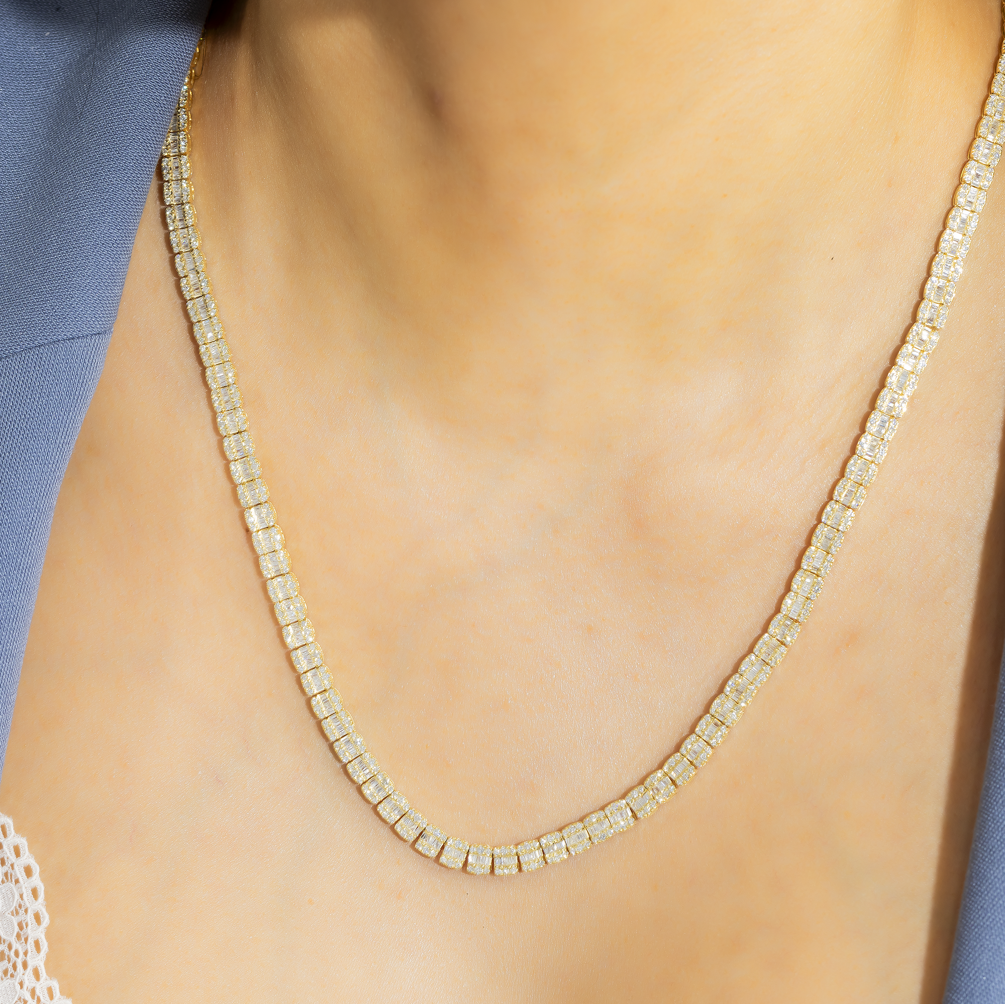 10K GOLD 5MM TWO TONE BAGUETTE AND ROUND DIAMOND CHAIN 10.91 CT