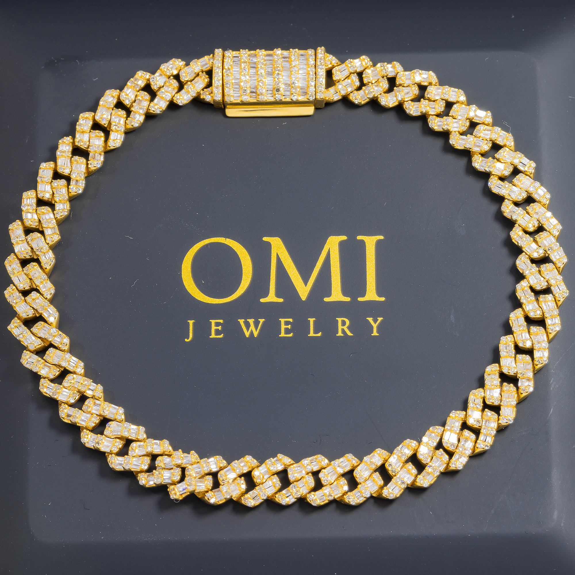 14K GOLD BAGUETTE AND ROUND DIAMONDS CUBAN LINK BRACELET 4.08 CT