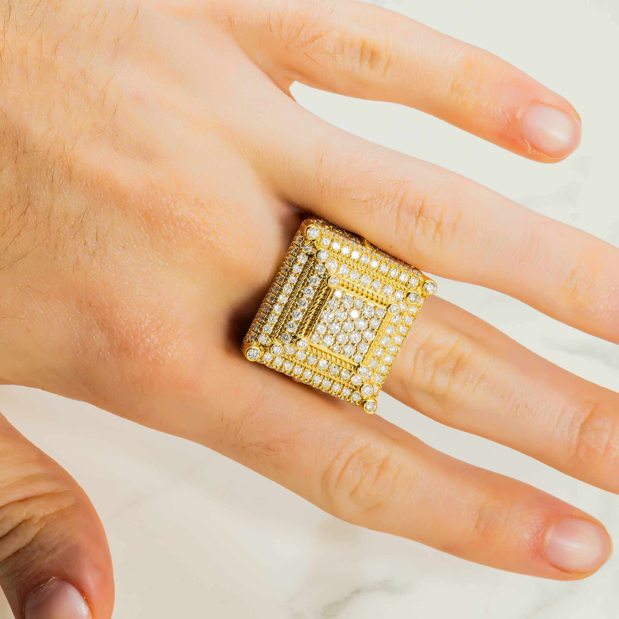 10K GOLD ROUND DIAMOND TEXTURED SQUARE STATEMENT RING 3.75 CT