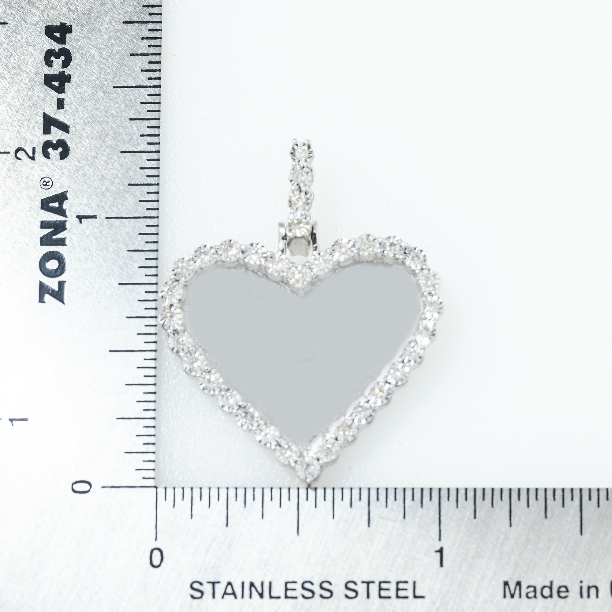 14K GOLD ROUND DIAMOND HEART PICTURE PENDANT 0.38 CT