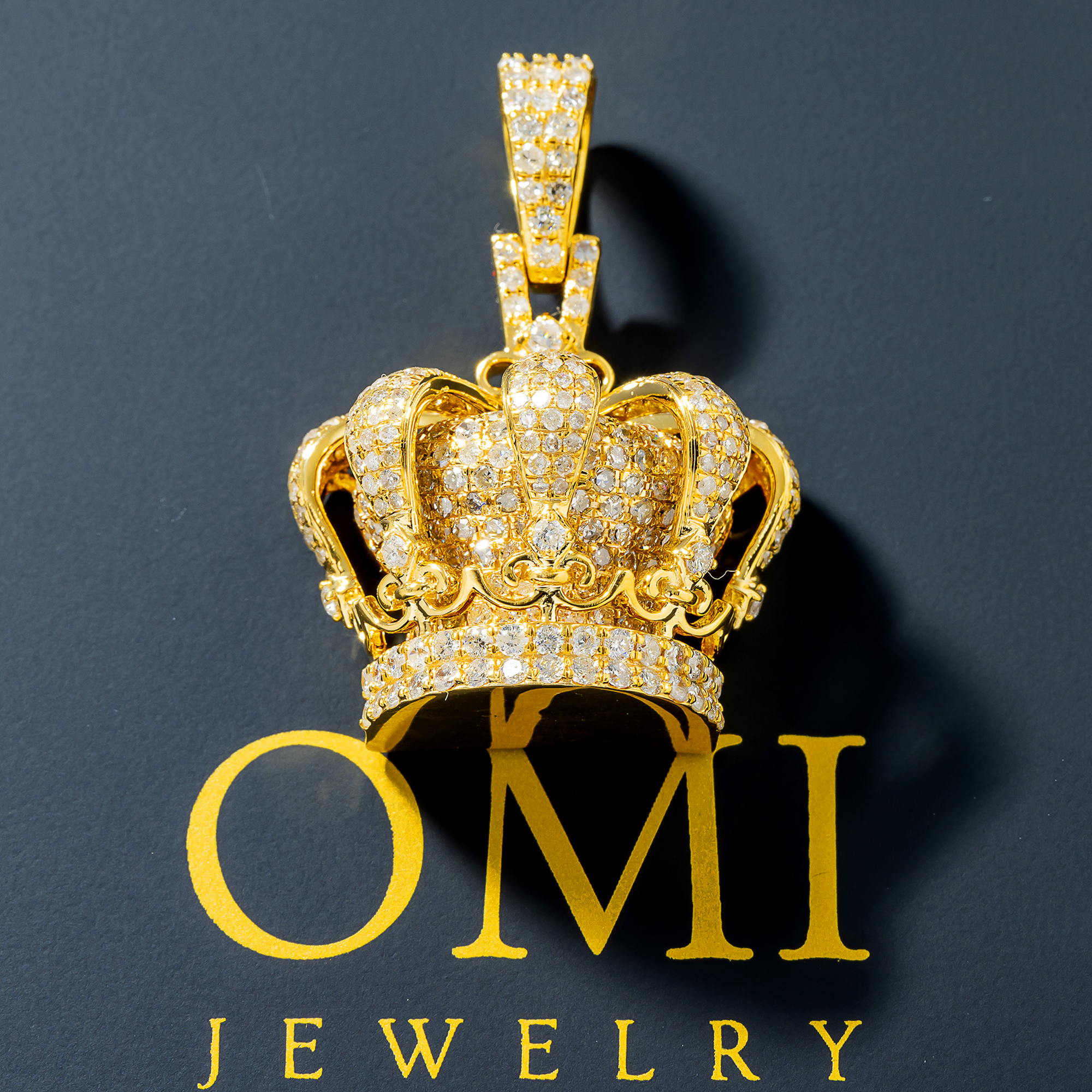 14K GOLD DIAMOND KING CROWN PENDANT 3.78 CT