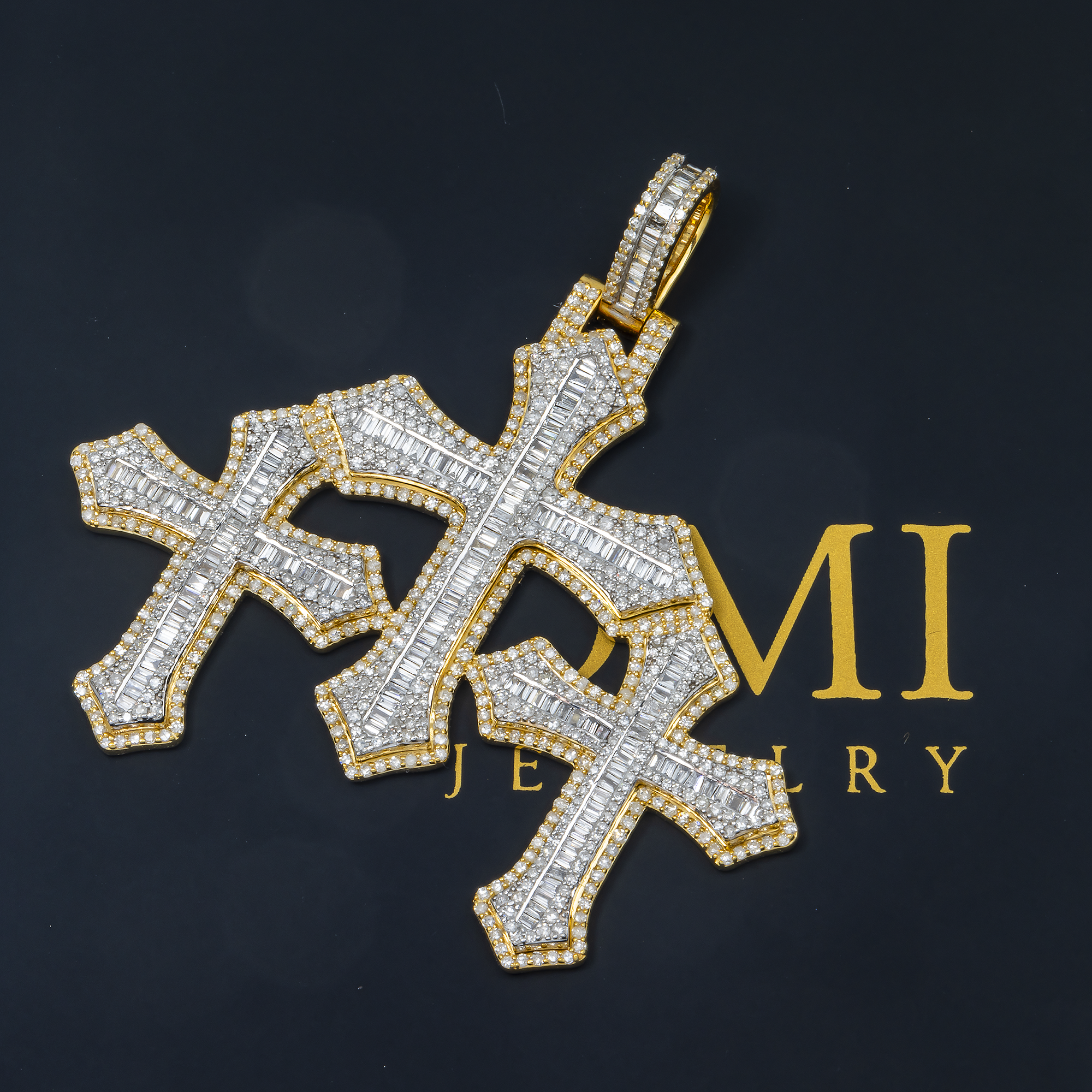 10K GOLD BAGUETTE AND ROUND DIAMOND TRIPLE CROSSES PENDANT 2.52 CT