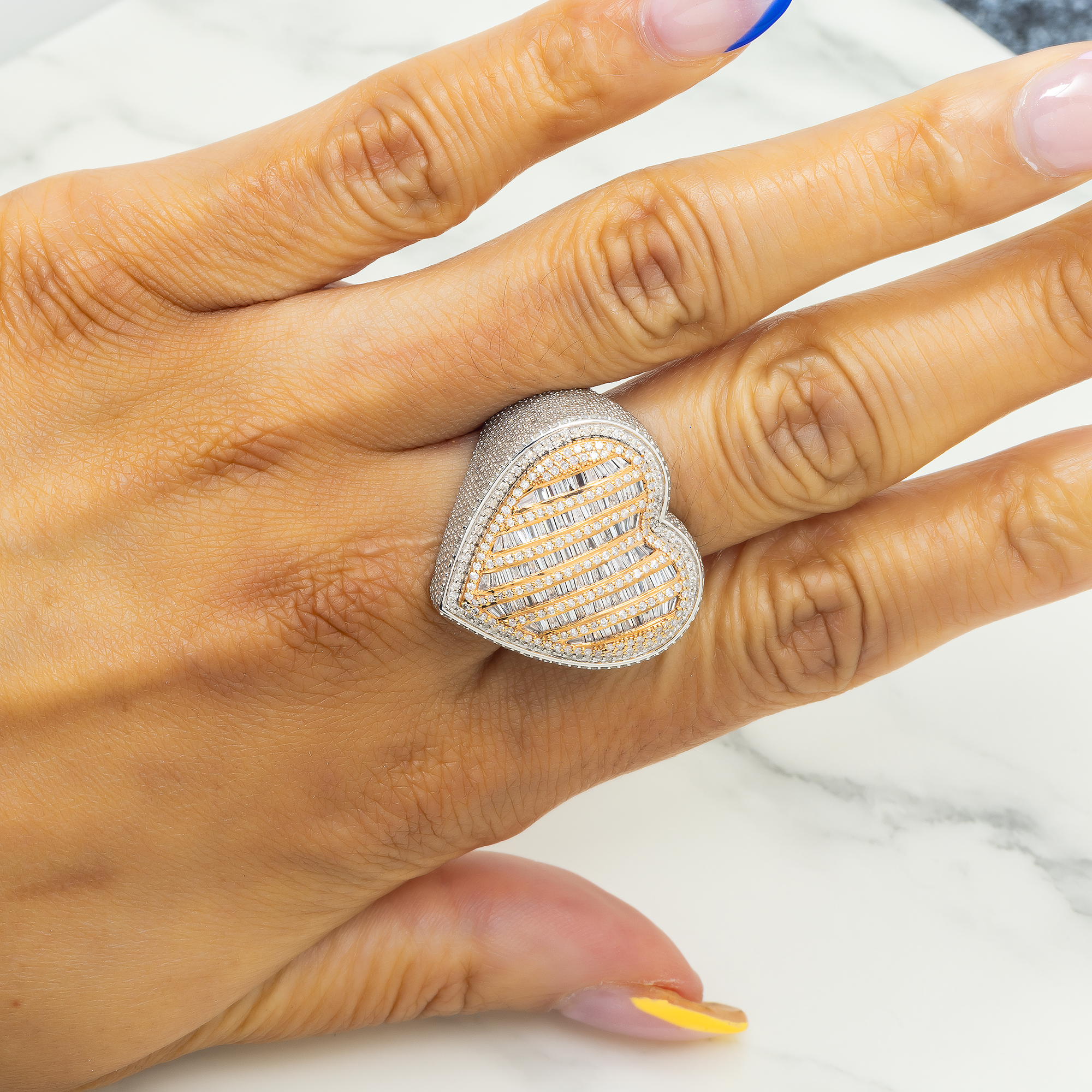 10K GOLD TWO TONE DIAMOND HEART STATEMENT RING 4.16 CT