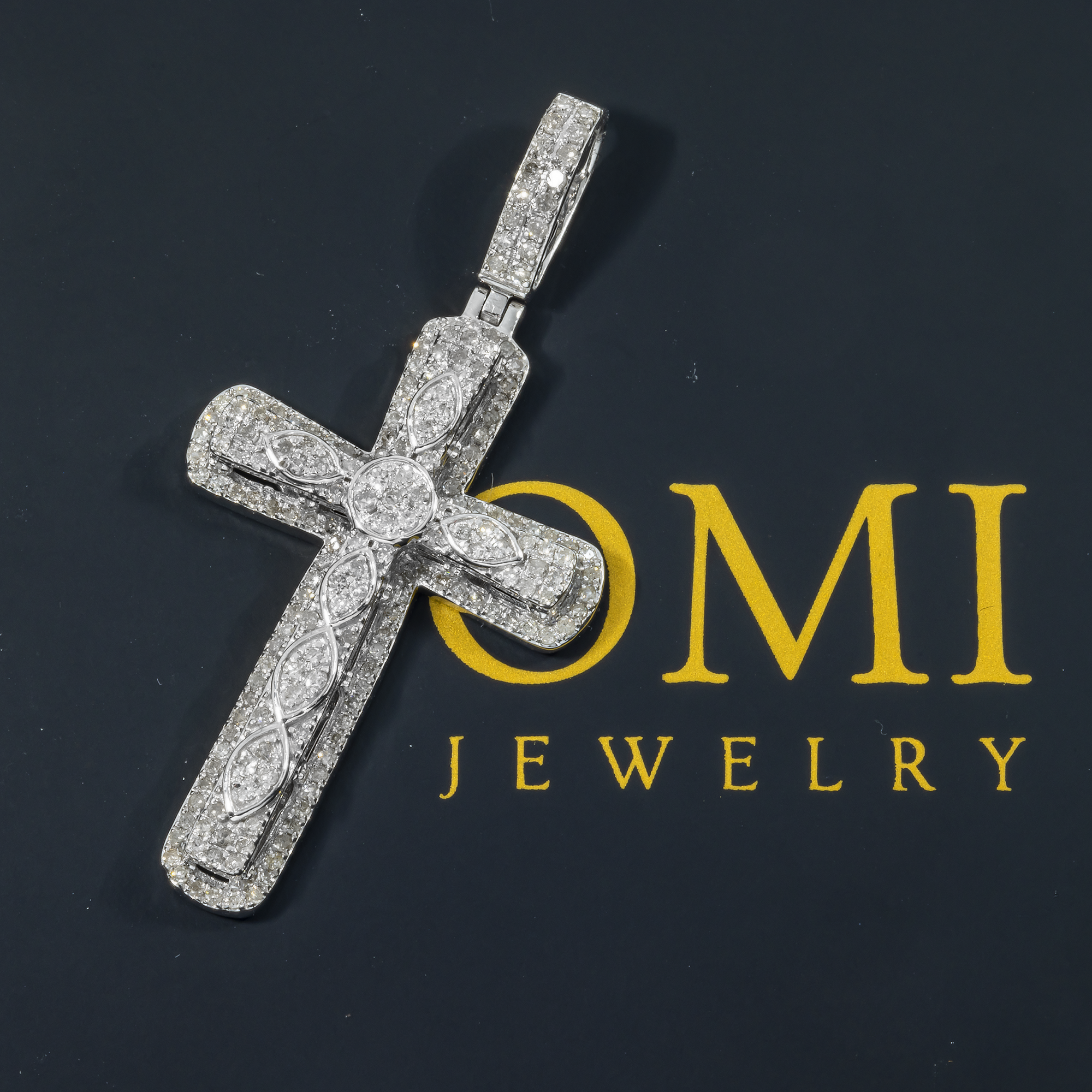 10K GOLD DIAMOND CROSS PENDANT 1.00 CT