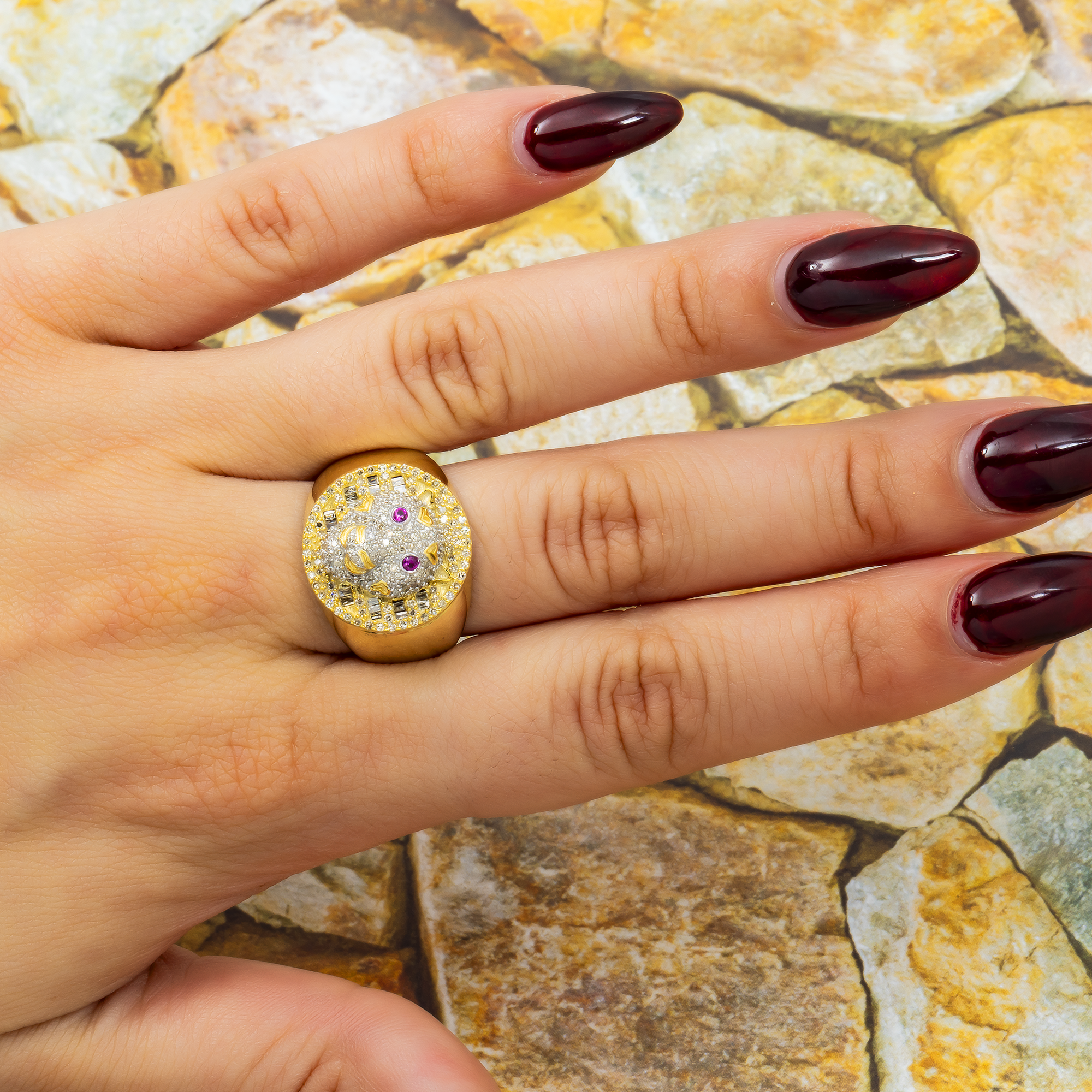 10K GOLD DIAMOND AND GEMSTONE LION HEAD STATEMENT RING 0.75 CTW