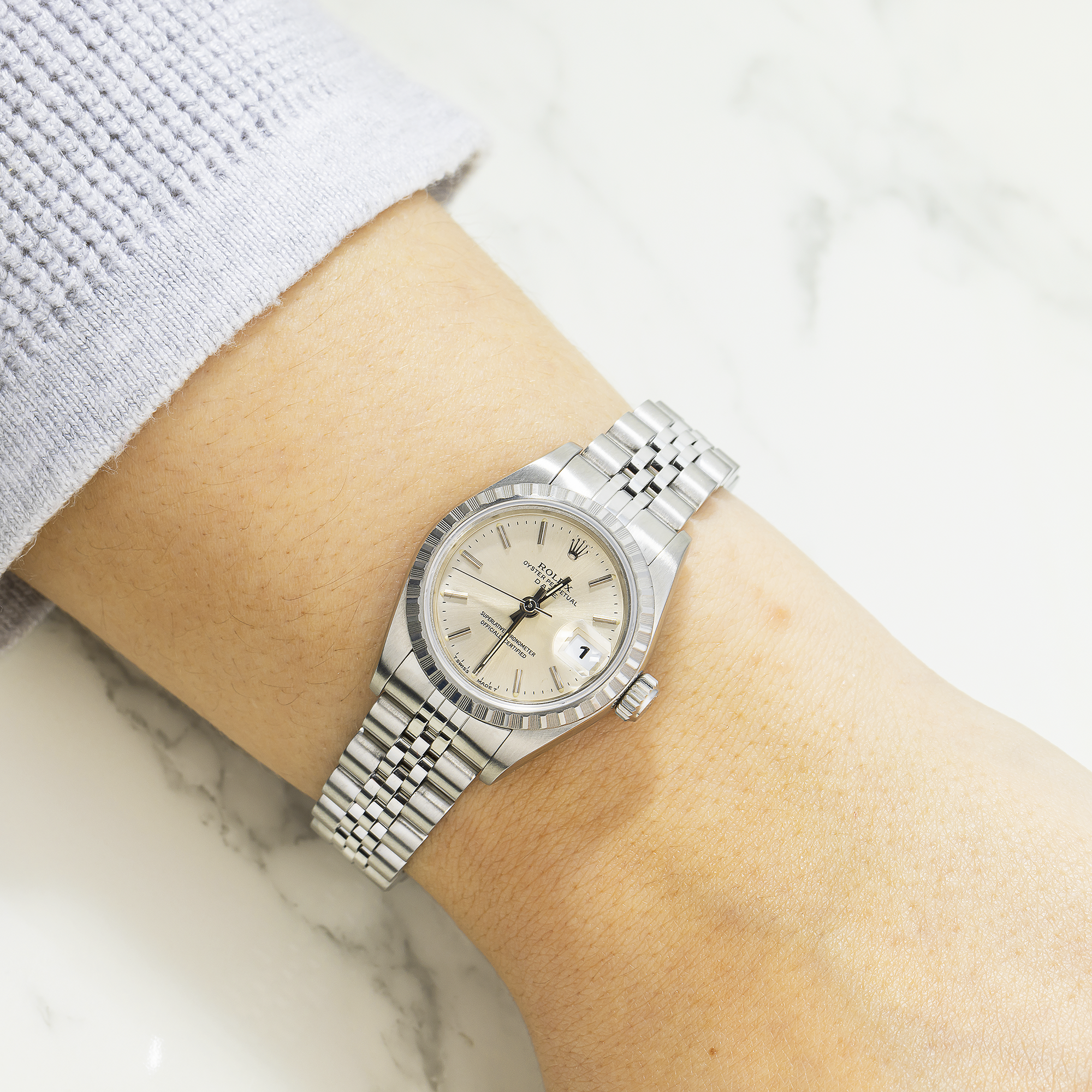 Rolex Date 26MM 6924 Silver Dial Engine Turned Bezel Stainless Steel Jubilee Bracelet