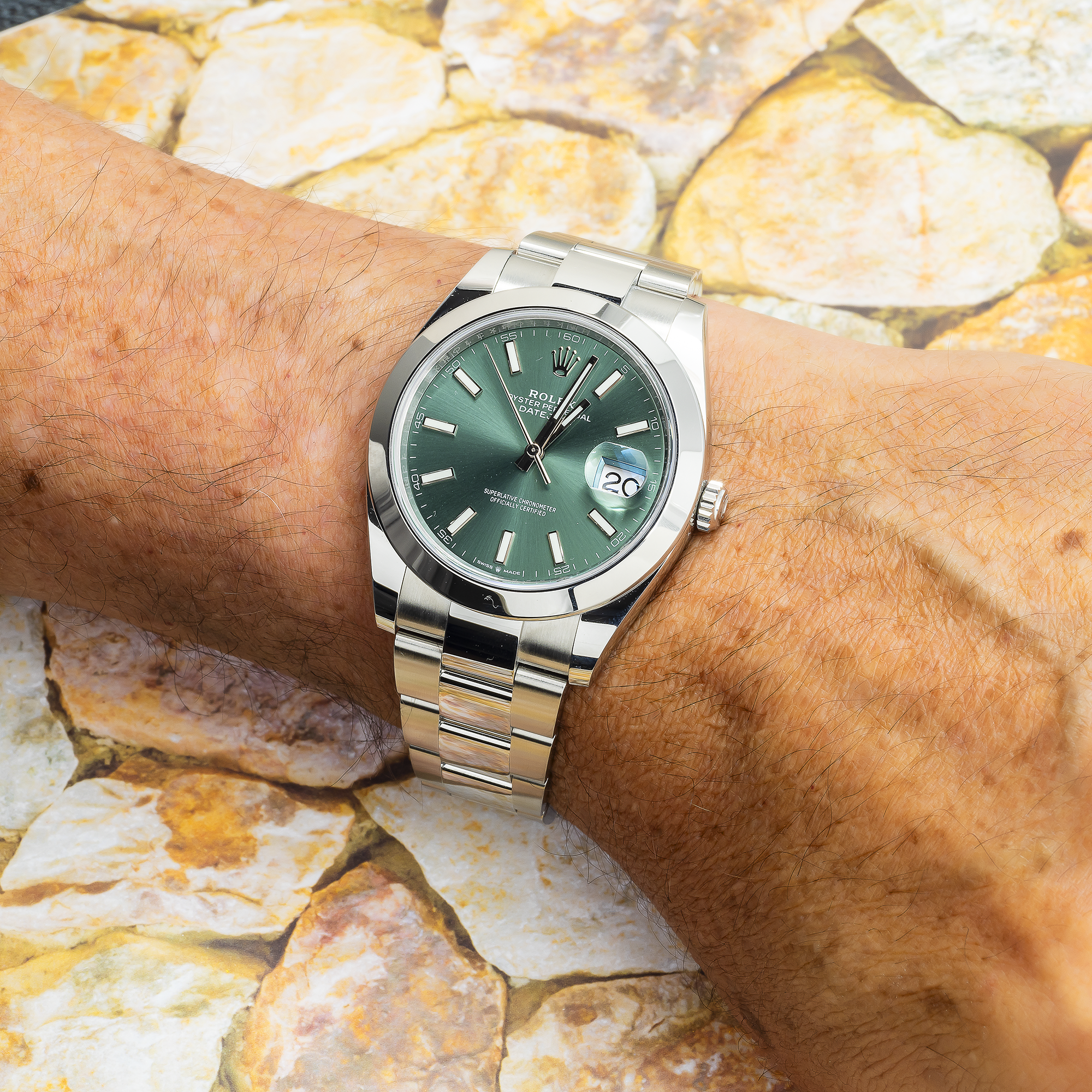 Rolex Datejust 41MM 126300 Green Dial Smooth Bezel Stainless Steel Oyster Bracelet