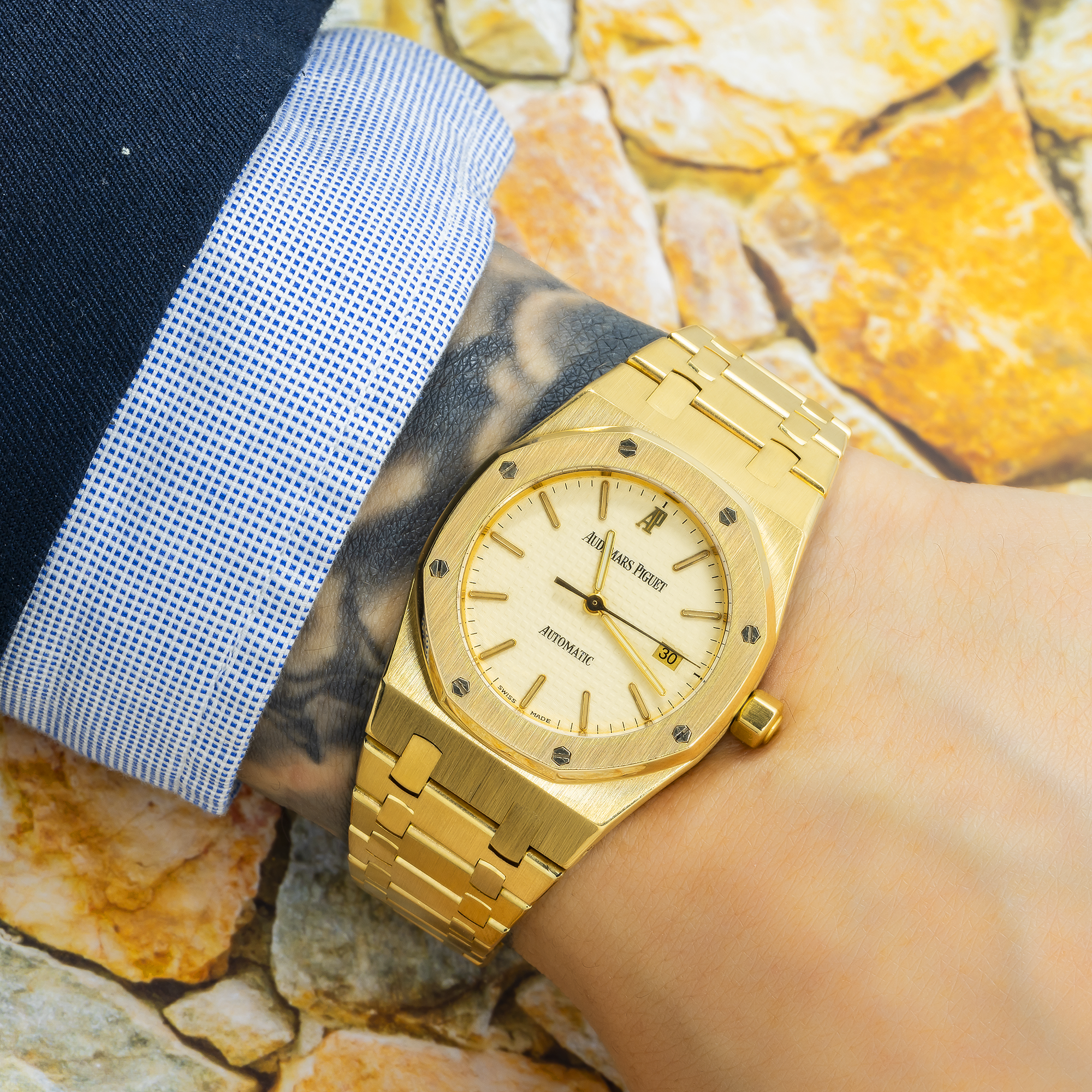 Audemars Piguet Royal Oak 33MM 15000BA Champagne Dial Yellow Gold Bezel 18K Yellow Gold Bracelet