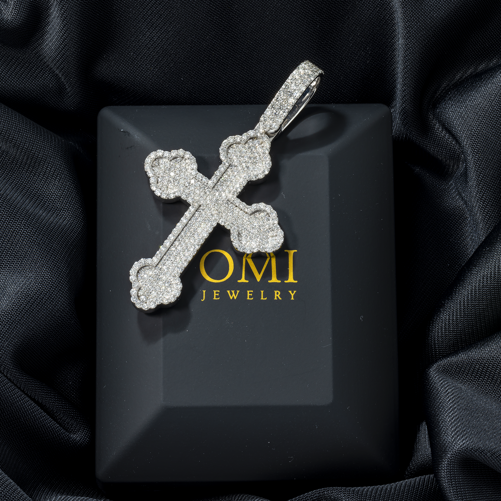 14K GOLD DIAMOND GOTHIC CROSS PENDANT 4.00 CT