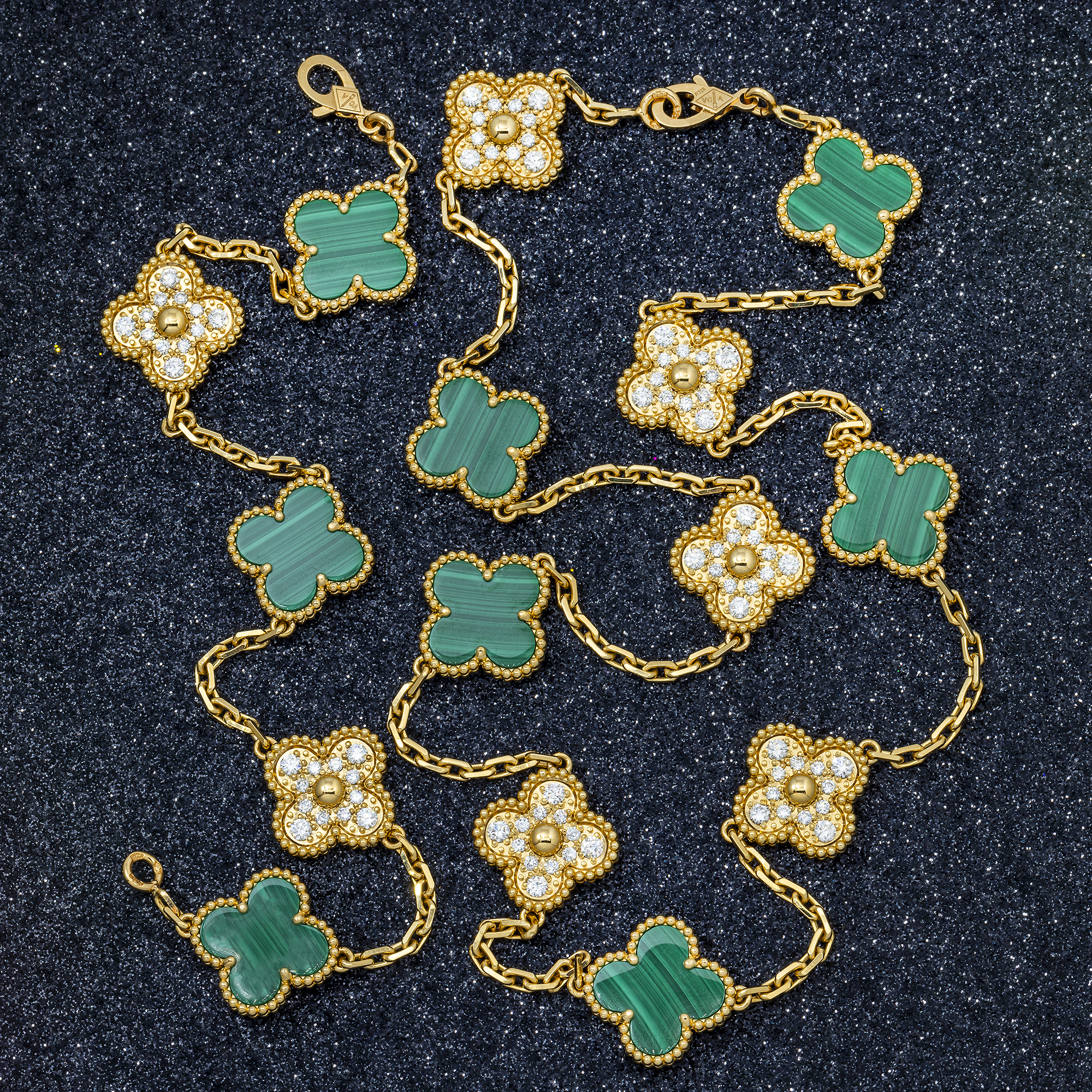 18K GOLD ROUND DIAMOND AND GREEN CLOVER CHAIN BRACELET 0.55 CT